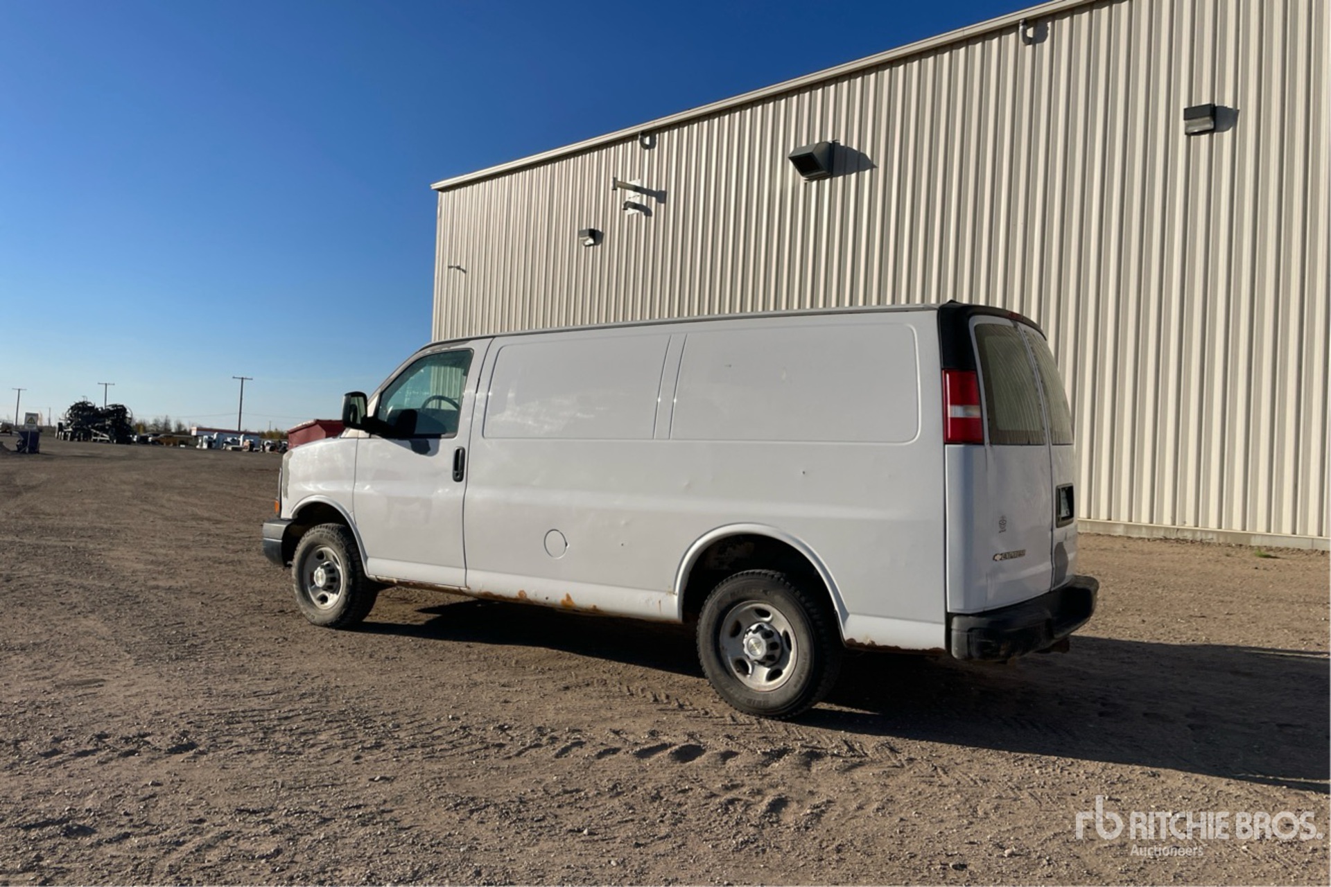 General Appearance with Picture, Left Rear Corner