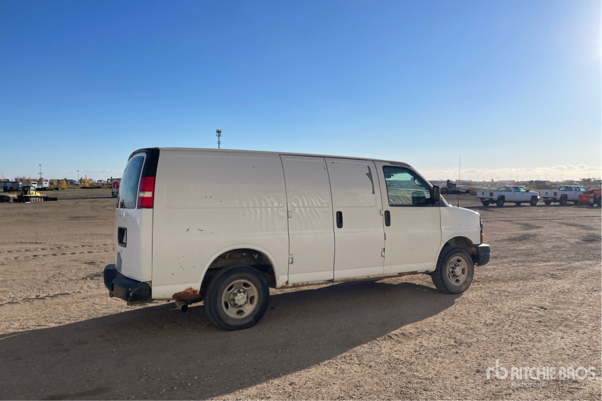 General Appearance with Picture, Right Rear Corner