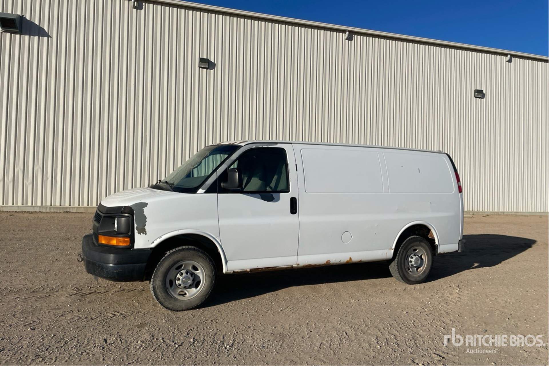 General Appearance with Picture, Left Front Corner