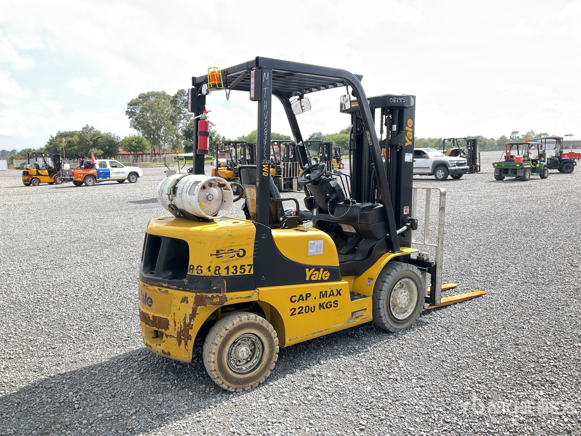 General Appearance with Picture, Right Rear Corner
