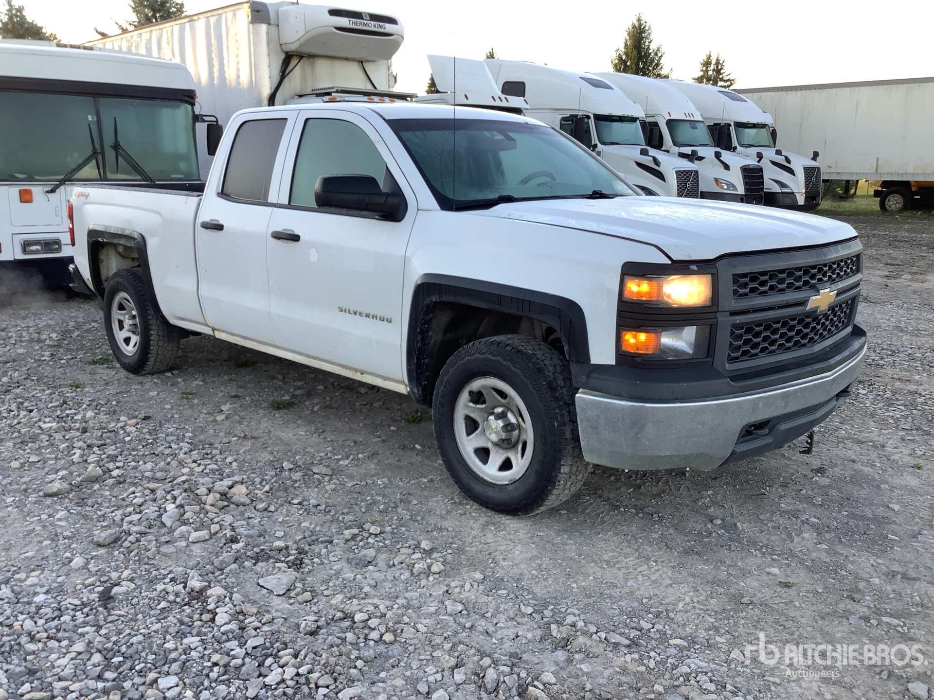 General Appearance with Picture, Right Front Corner