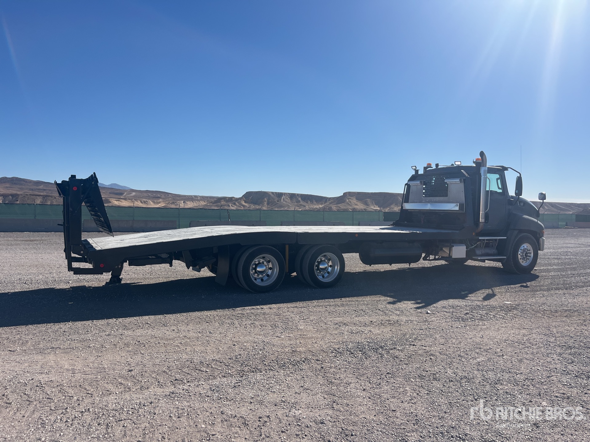 General Appearance with Image, coin arrière droit