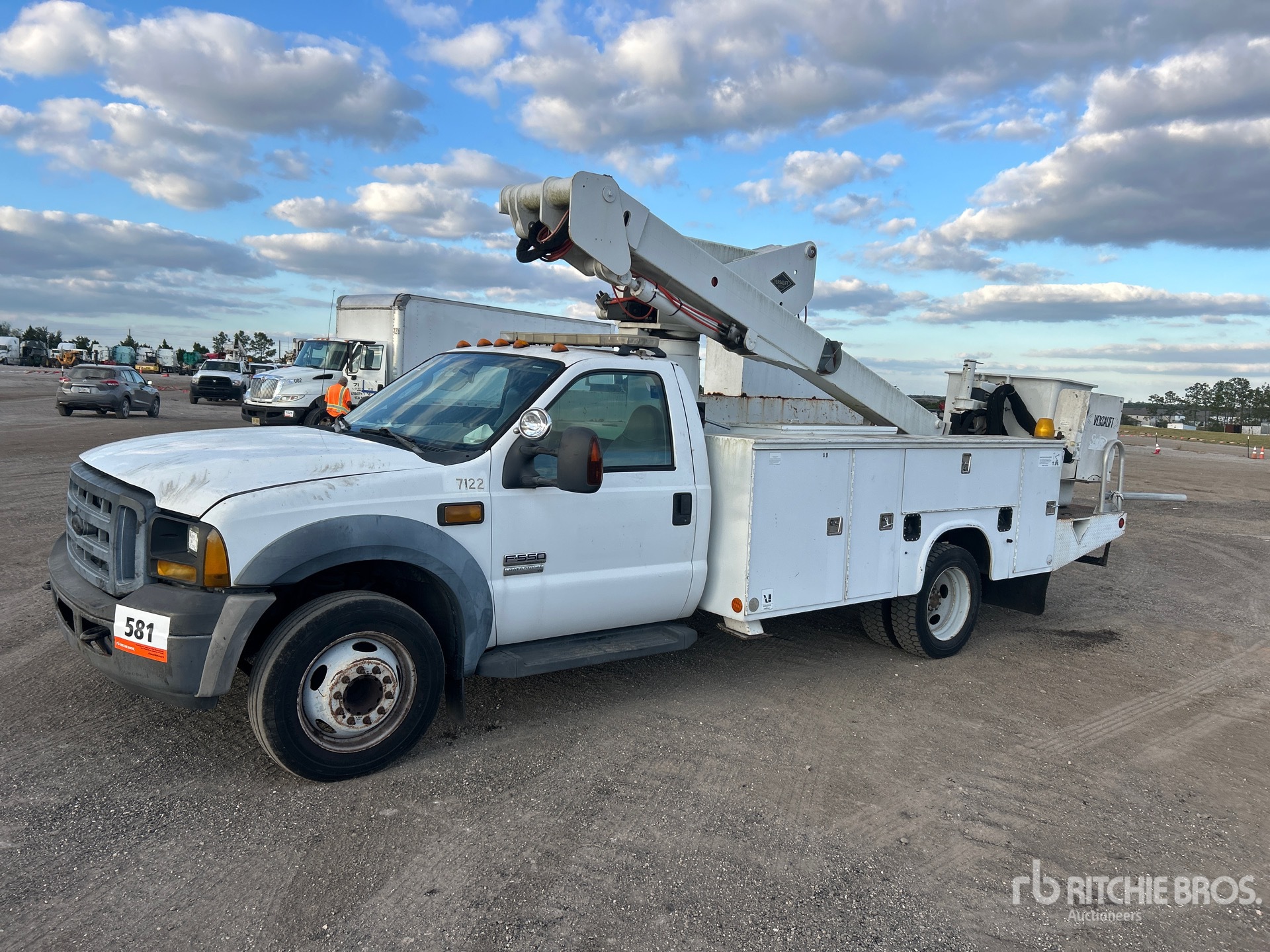 General Appearance with Featured Photo