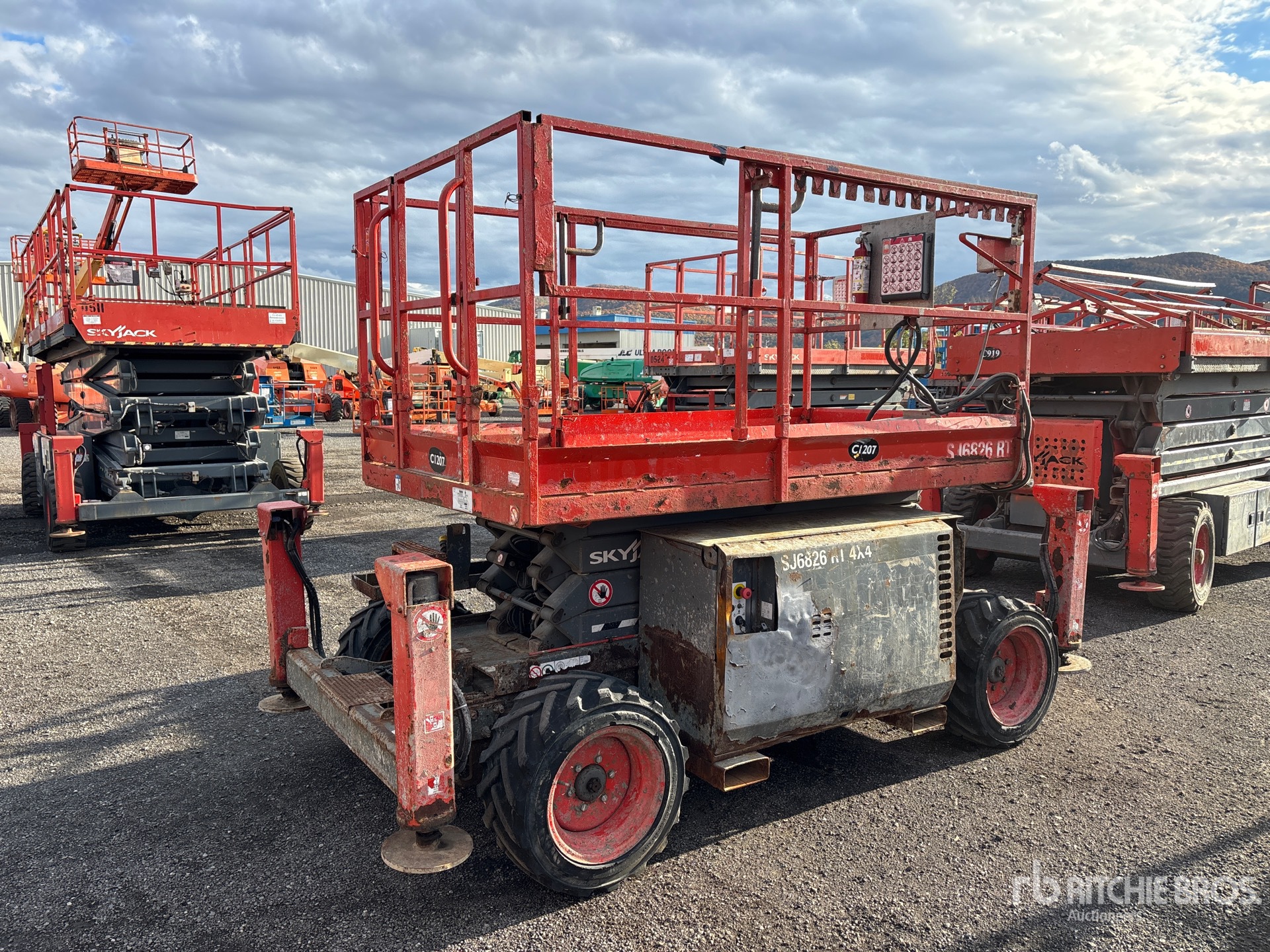 General Appearance with Picture, Right Rear Corner
