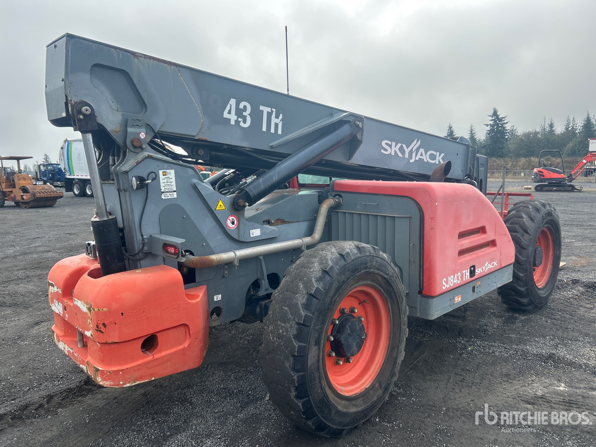 General Appearance with Picture, Right Rear Corner
