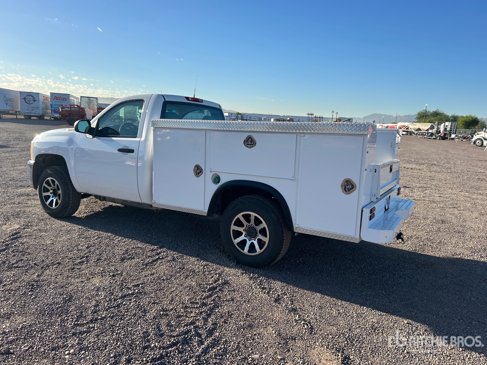 General Appearance with Picture, Left Rear Corner