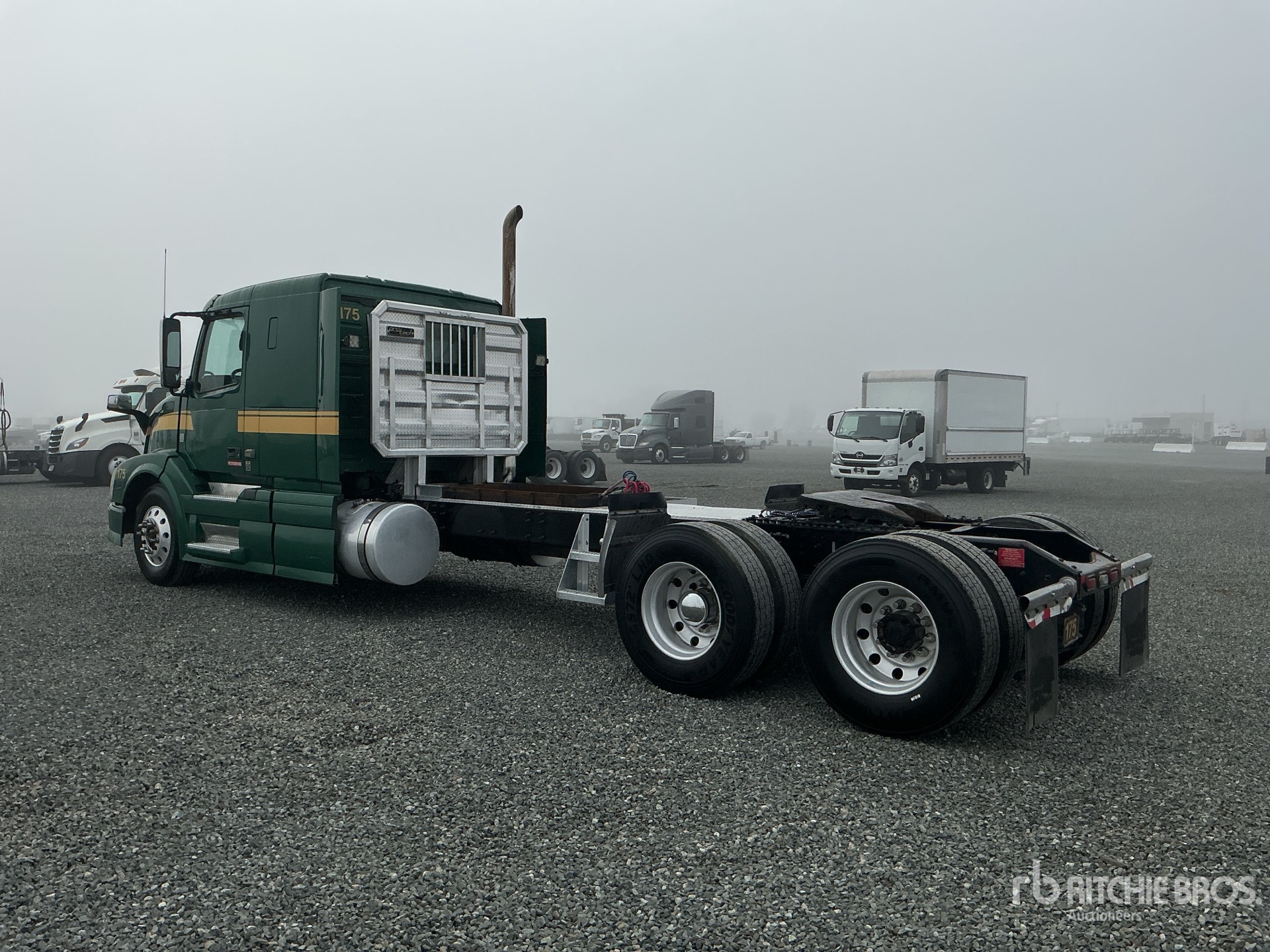 Aspect général with Image, coin arrière gauche