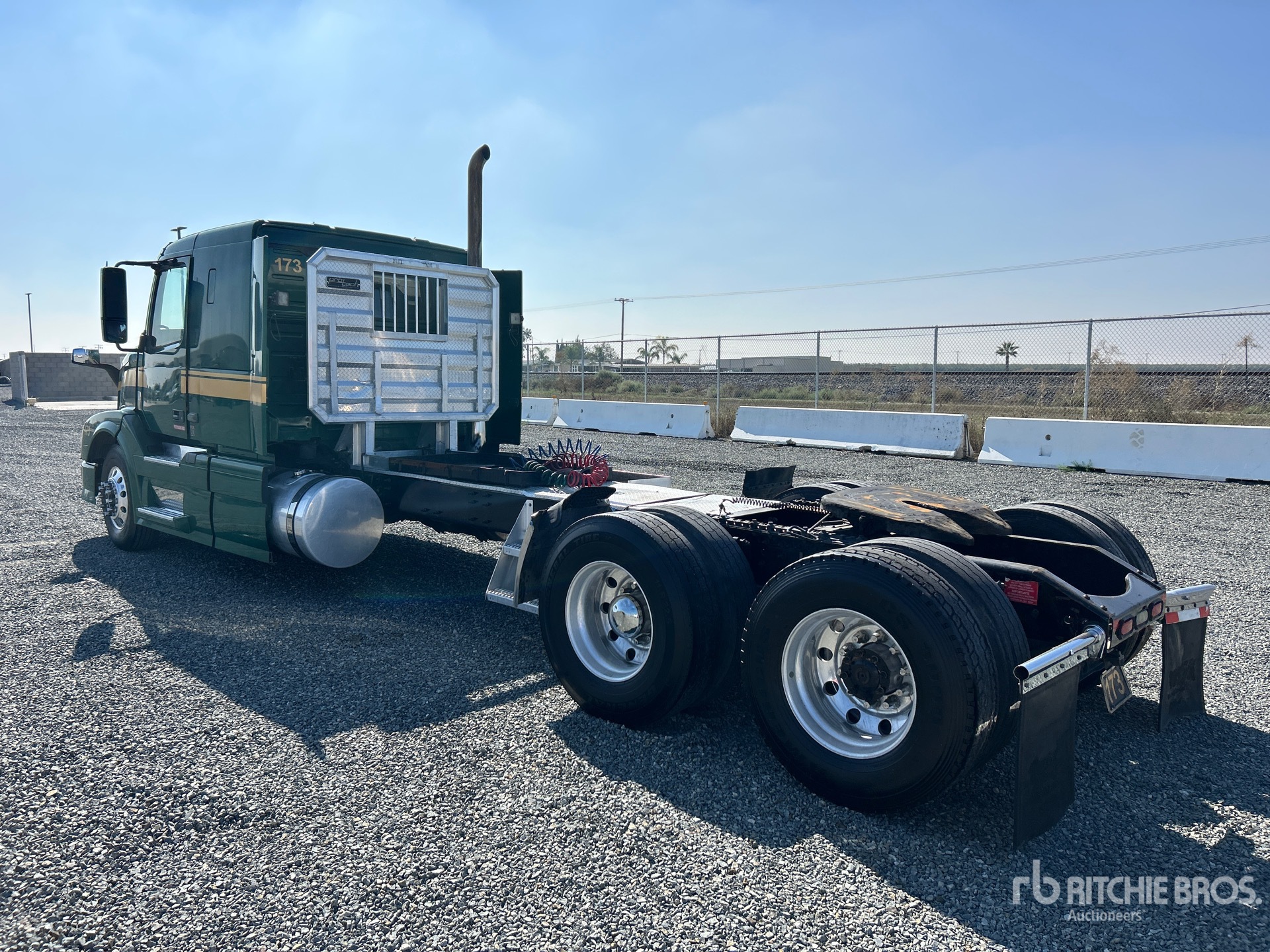 Aspect général with Image, coin arrière gauche