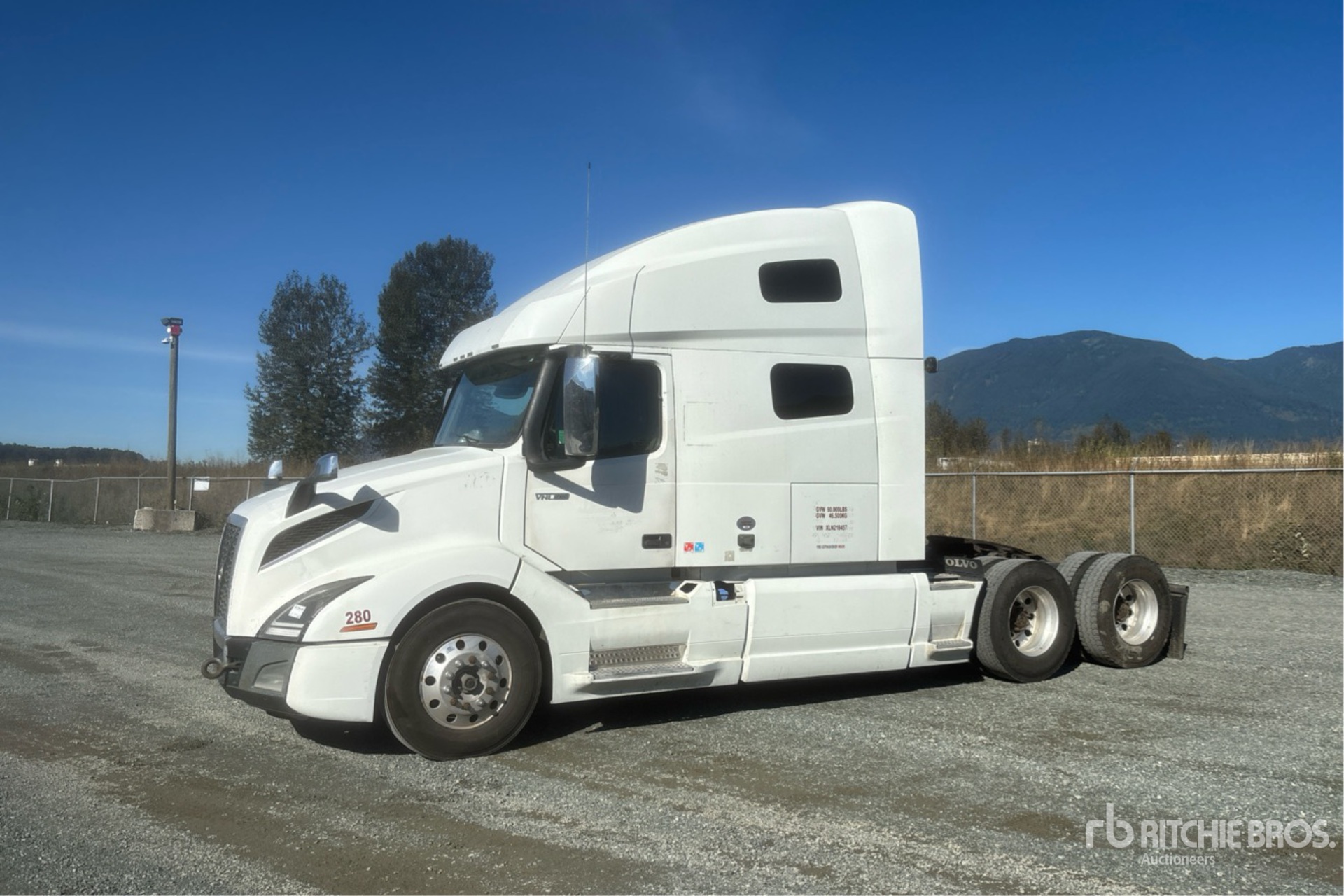 General Appearance with Picture, Left Front Corner