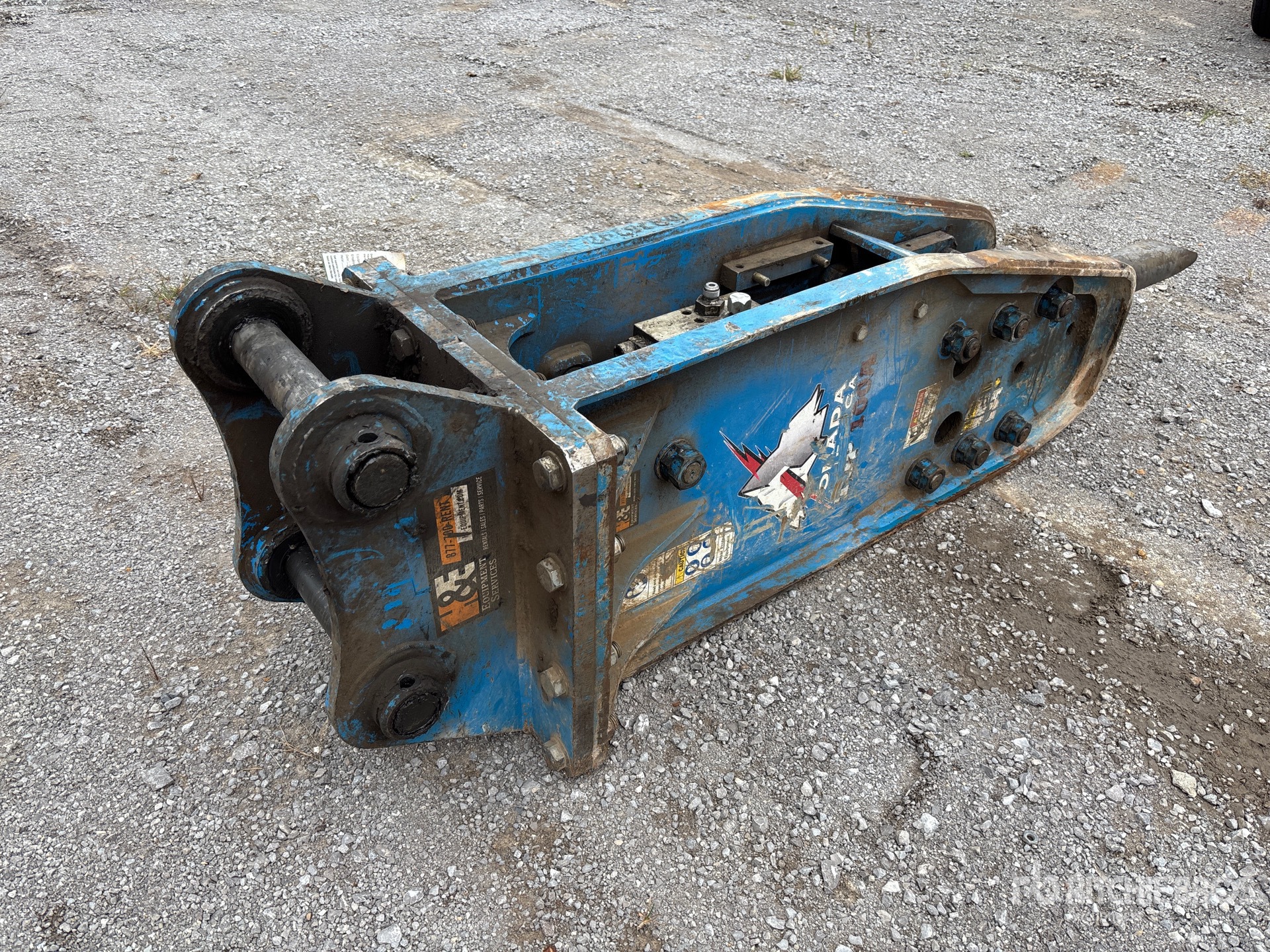 General Appearance with Picture, Right Rear Corner