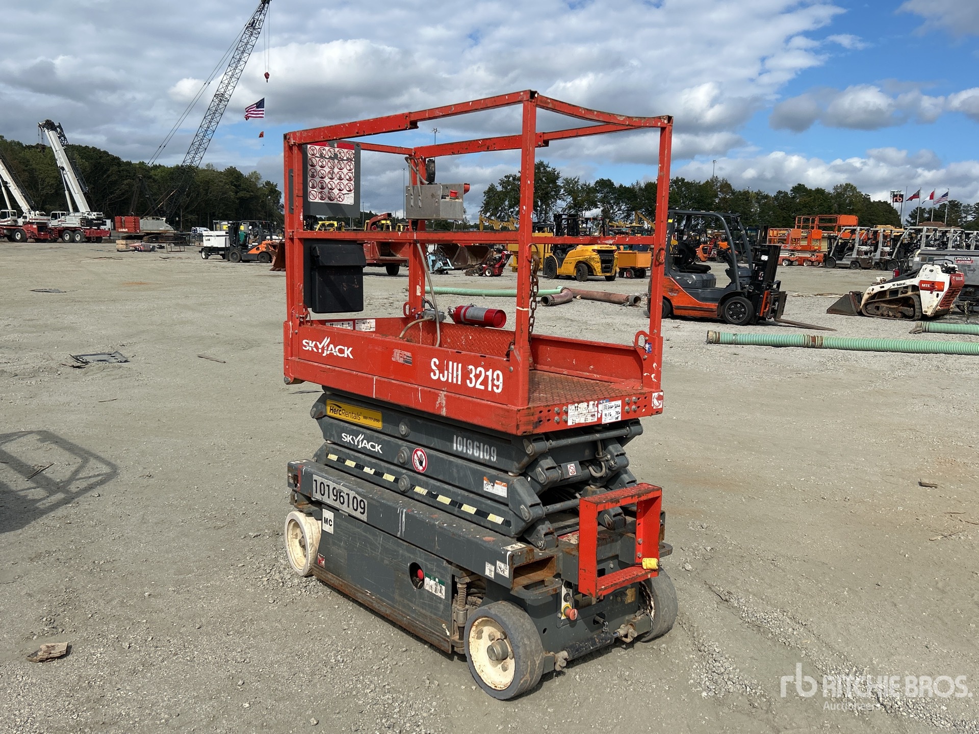 ELEVADOR TIJERA 2016 SKYJACK SJIII3219