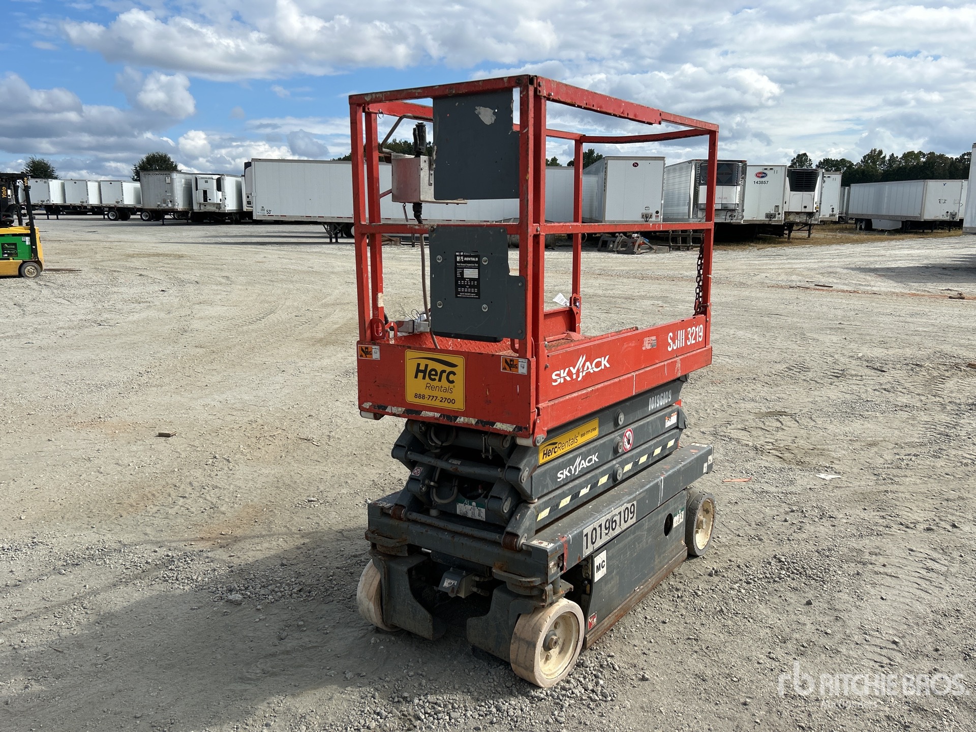 ELEVADOR TIJERA 2016 SKYJACK SJIII3219