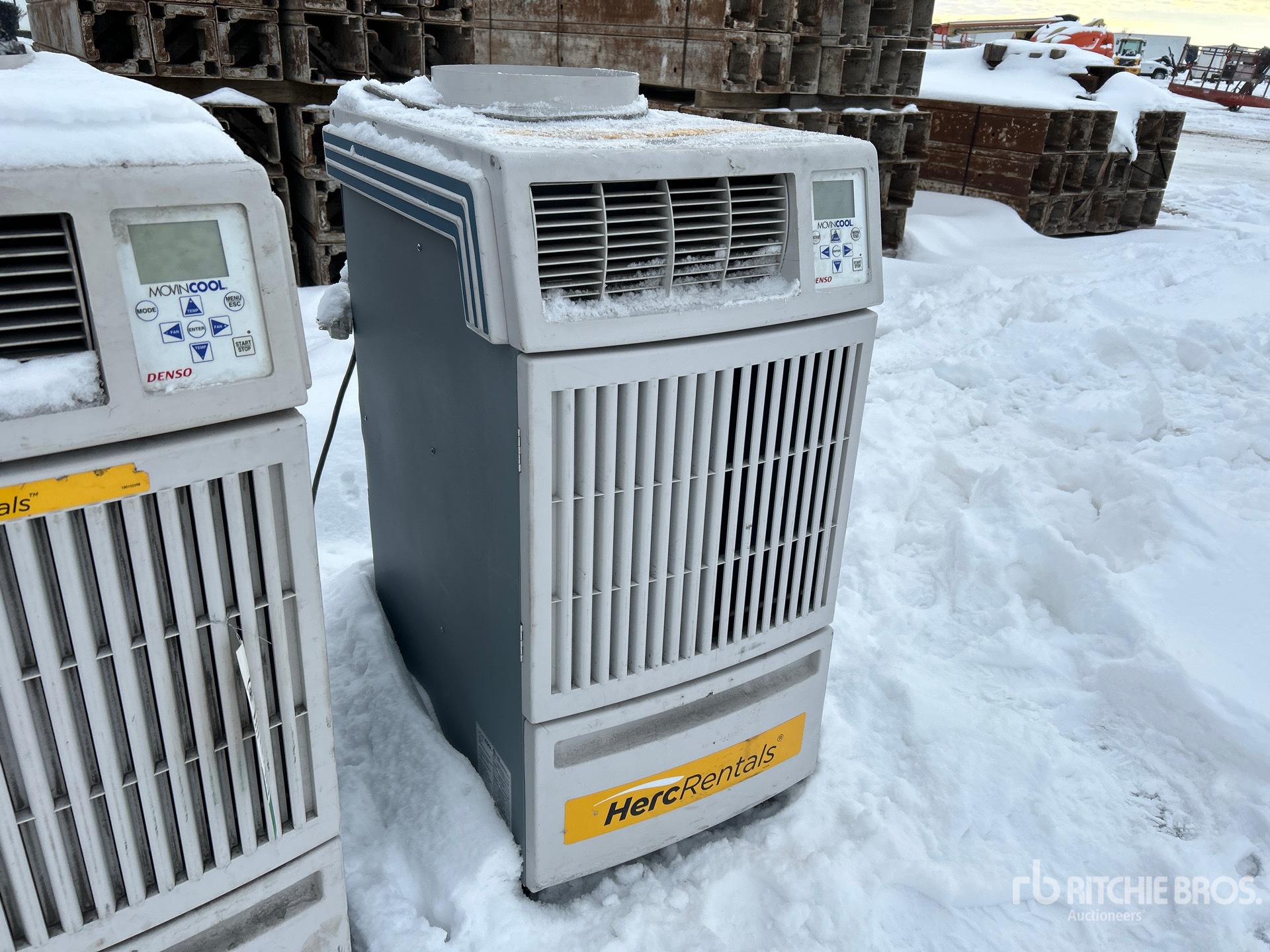 General Appearance with Bild, Ecke vorne rechts