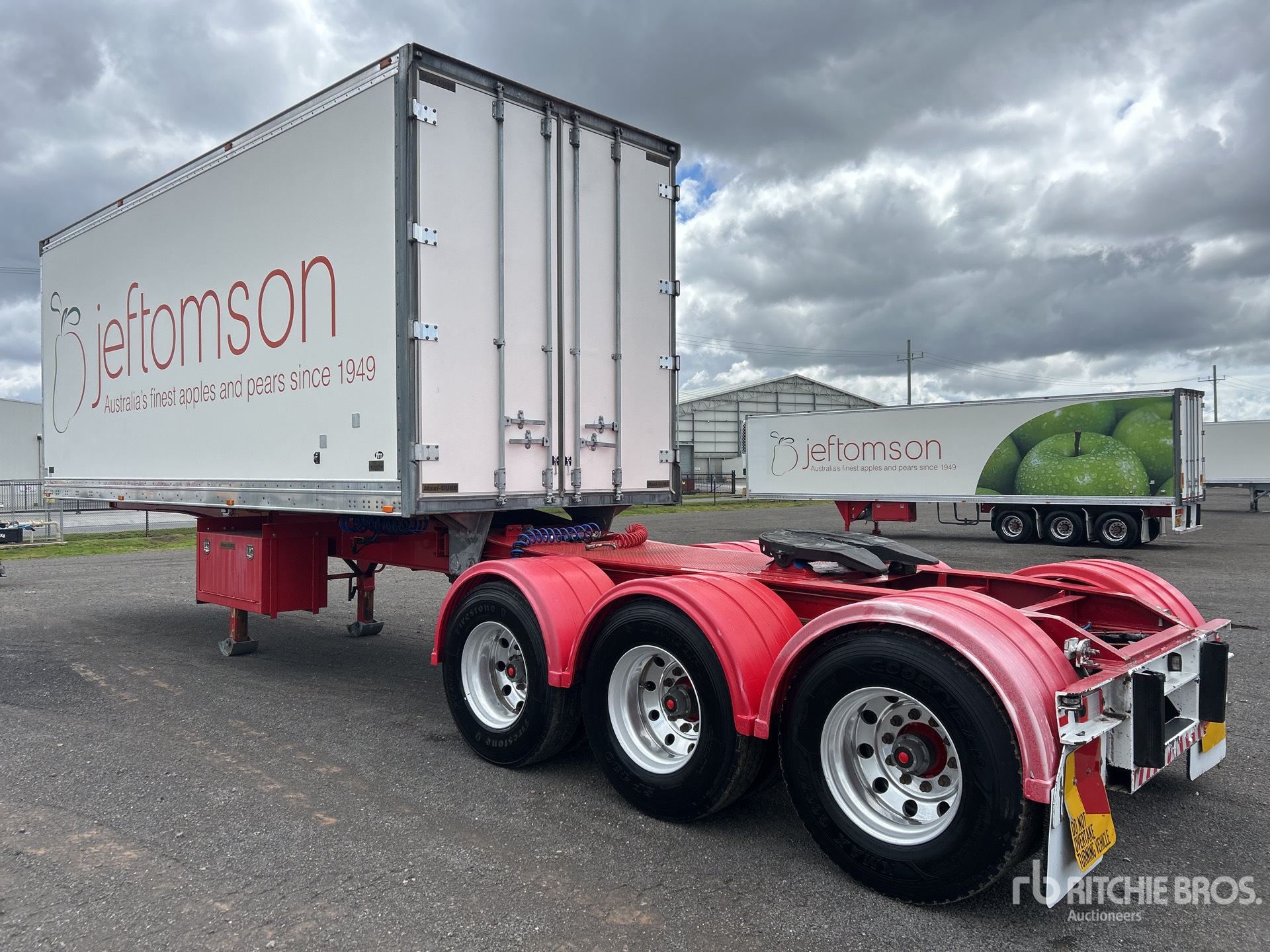 General Appearance with Picture, Right Rear Corner