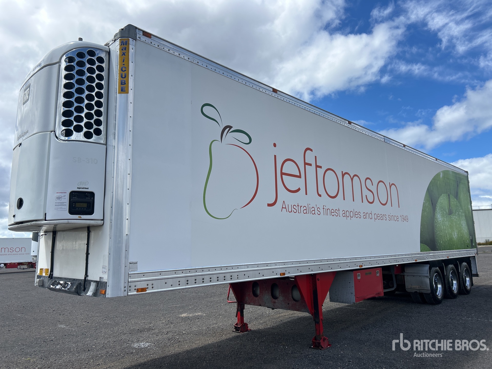 General Appearance with Foto, angolo anteriore destro