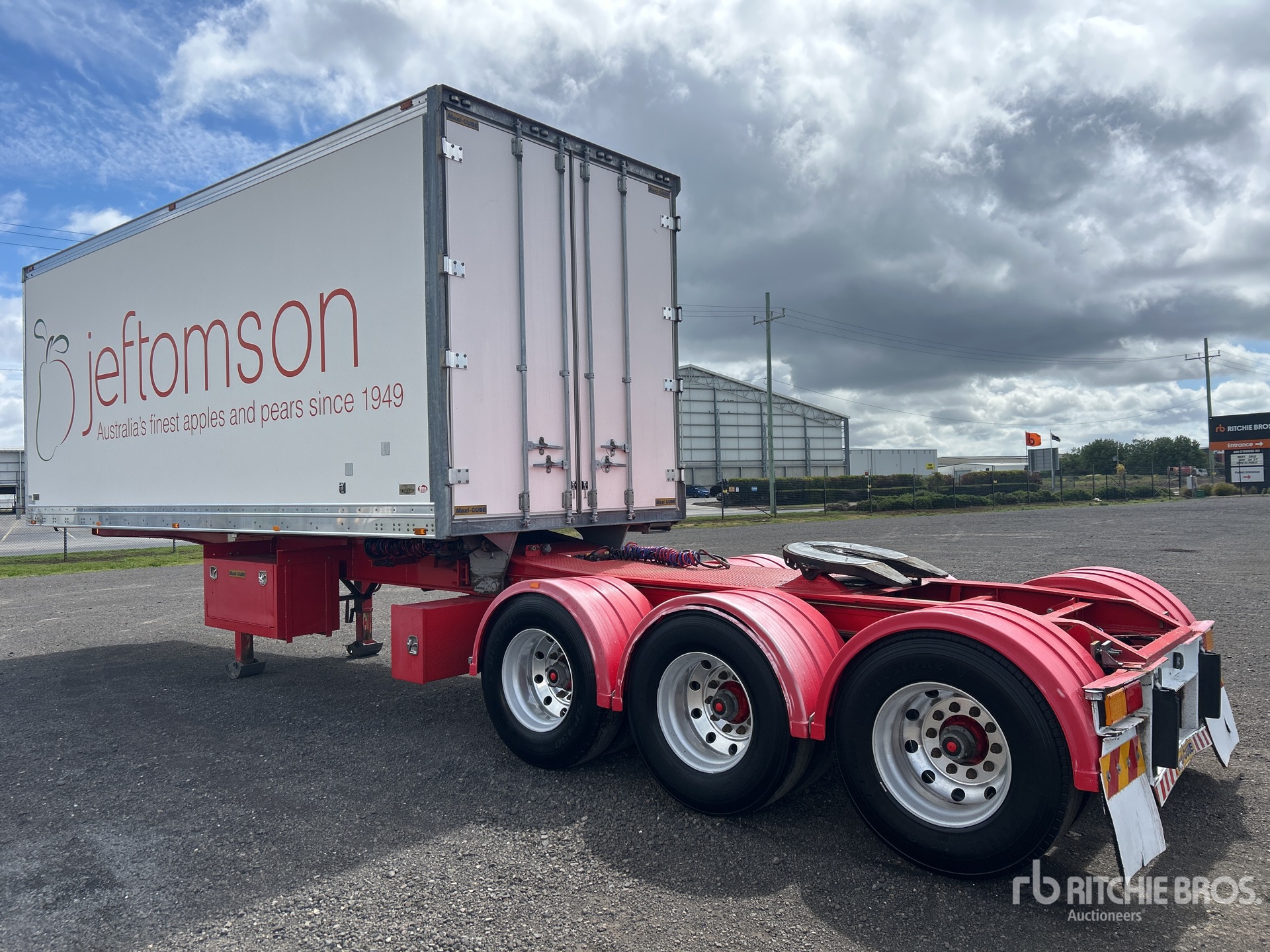 General Appearance with Bild, Ecke hinten rechts