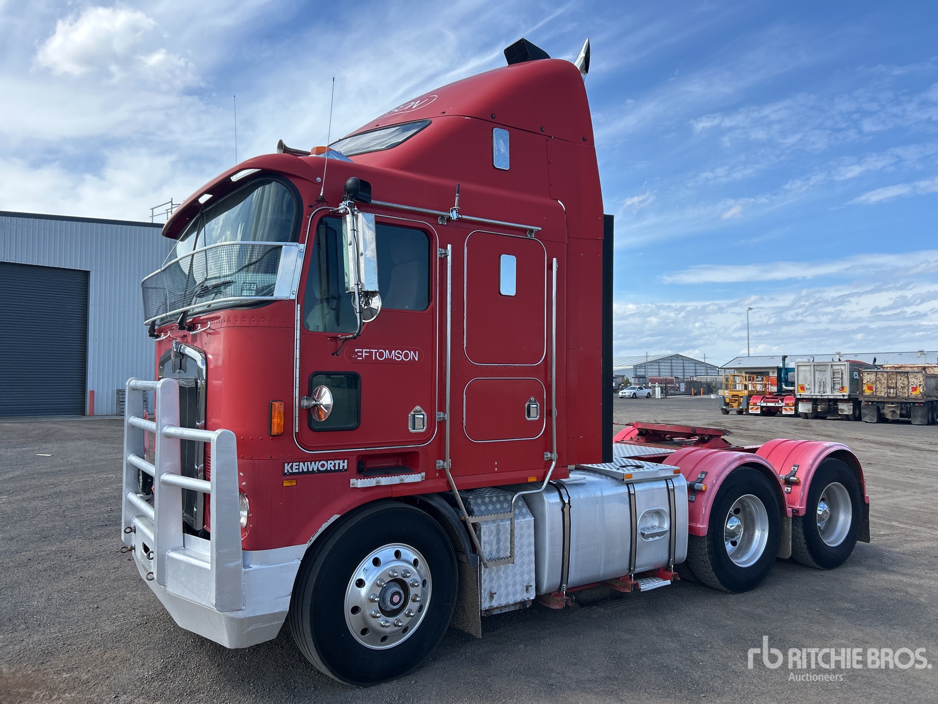 General Appearance with Picture, Right Front Corner