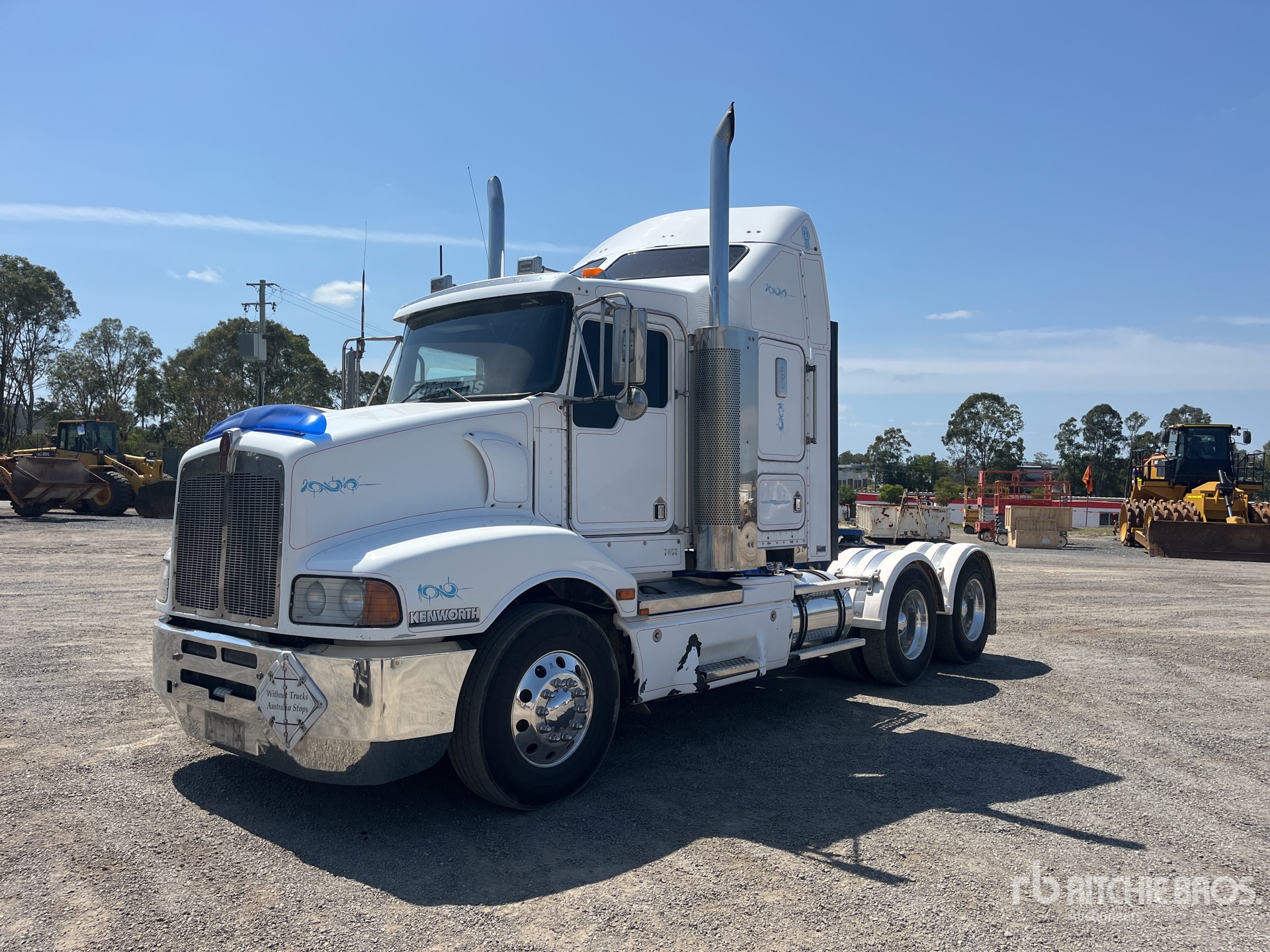 General Appearance with Picture, Right Front Corner