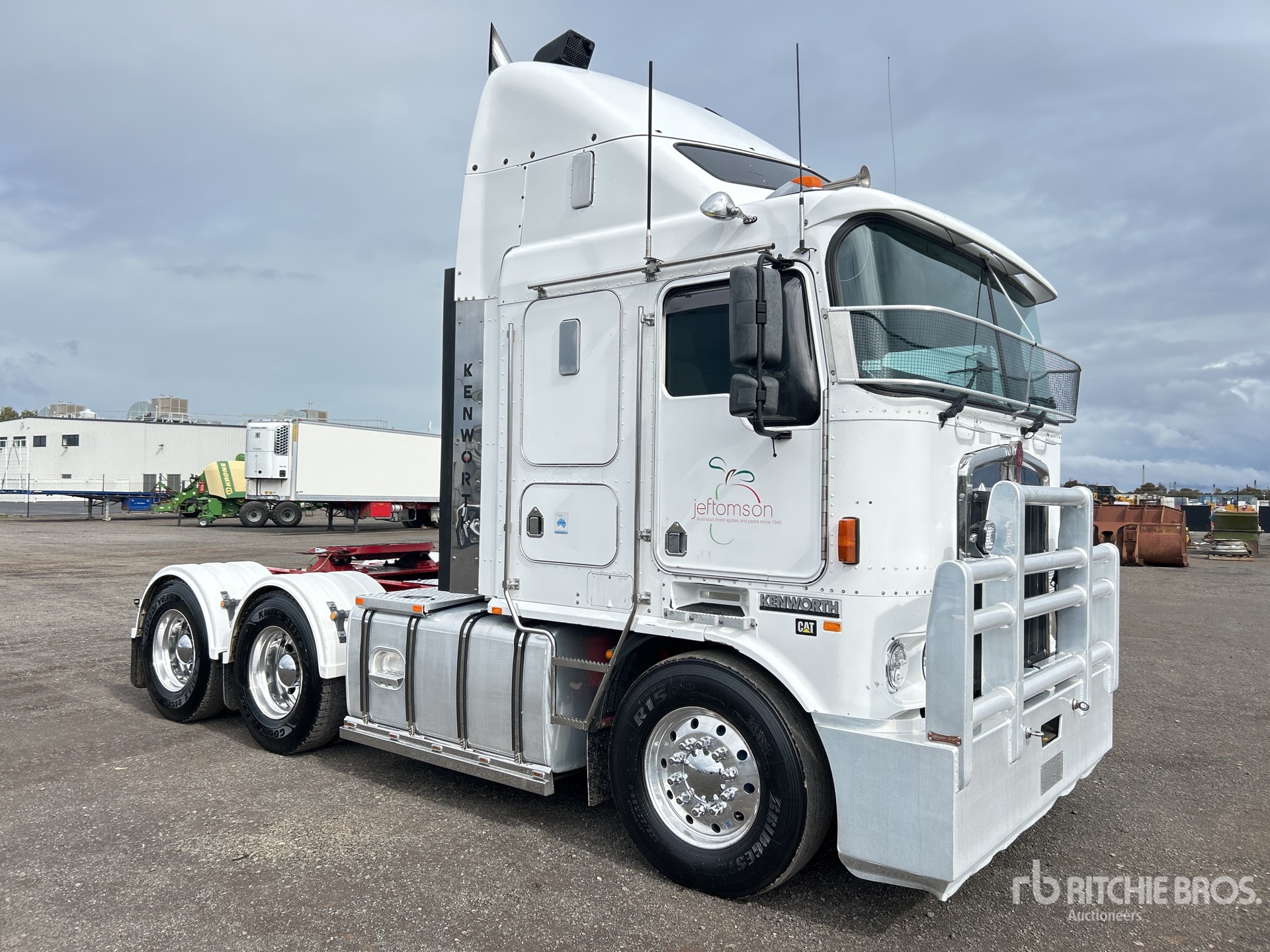 General Appearance with Image, coin avant gauche