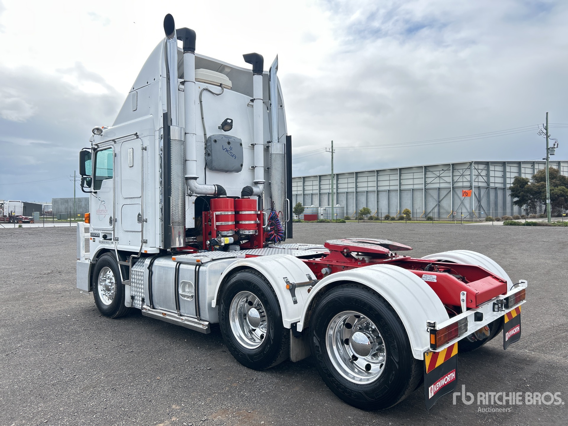 General Appearance with Image, coin arrière droit