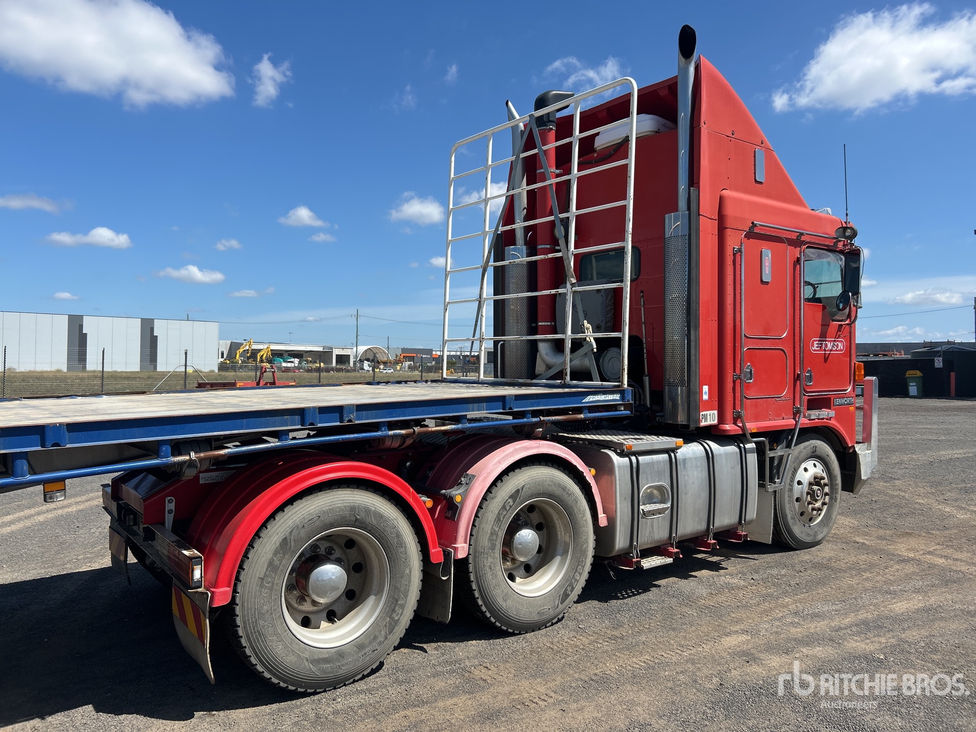 General Appearance with Imagen: esquina trasera izquierda