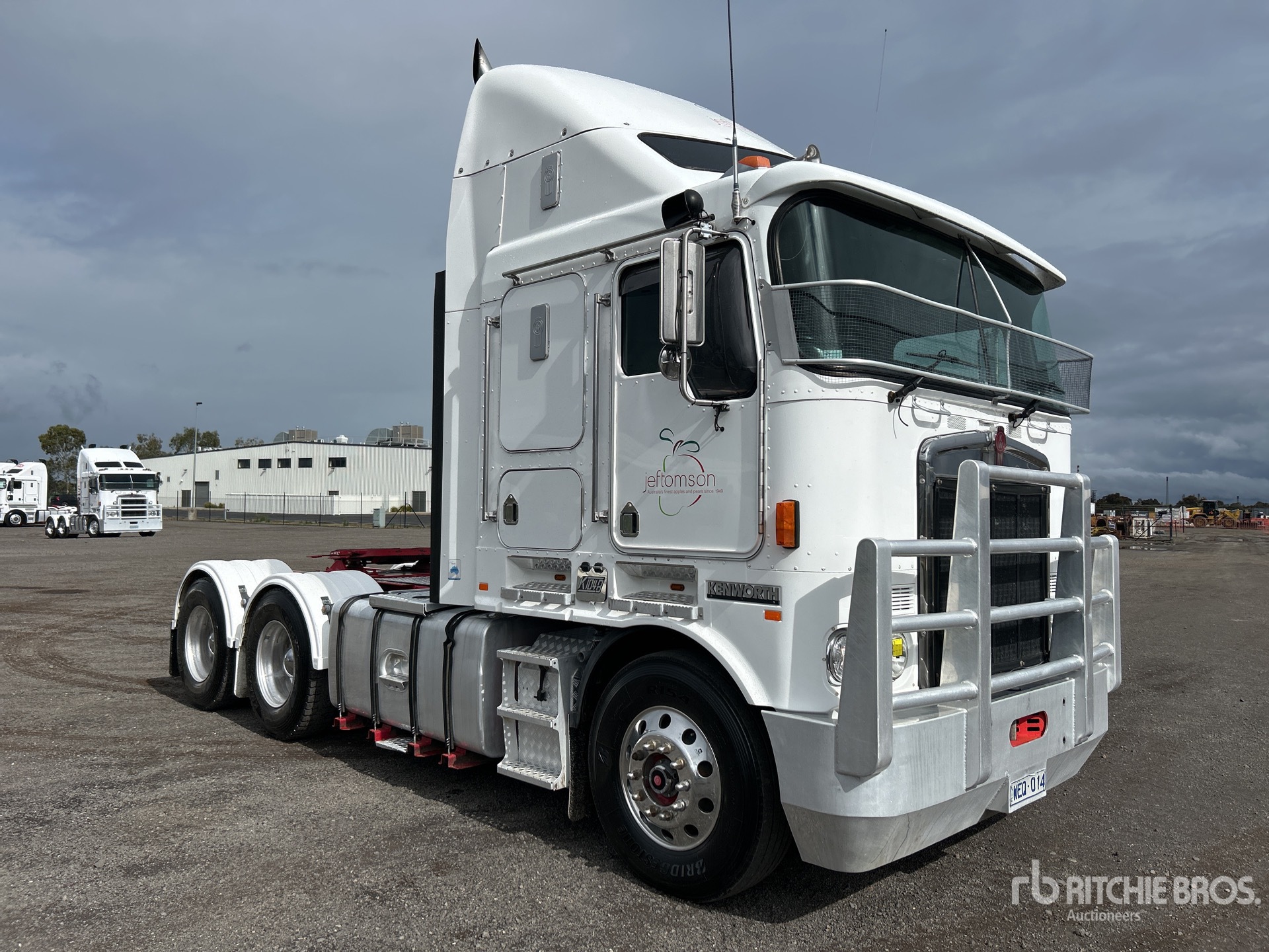 General Appearance with Picture, Left Front Corner