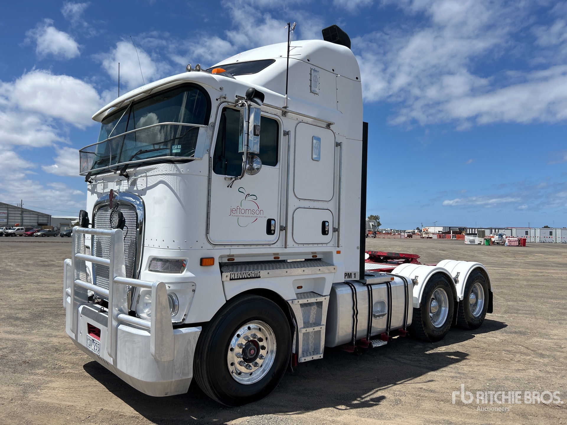 General Appearance with Picture, Right Front Corner