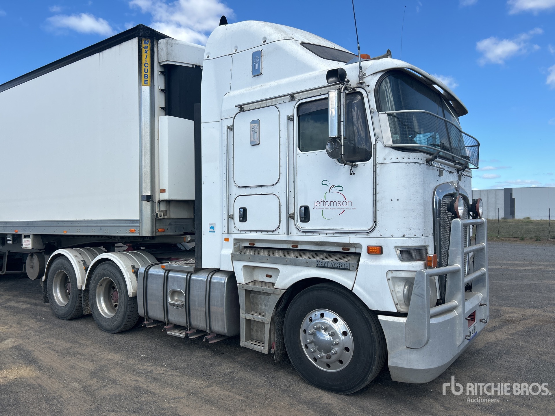 Aspect général with Image, coin avant gauche