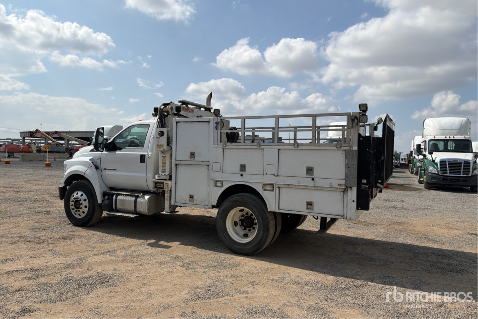General Appearance with Picture, Left Rear Corner