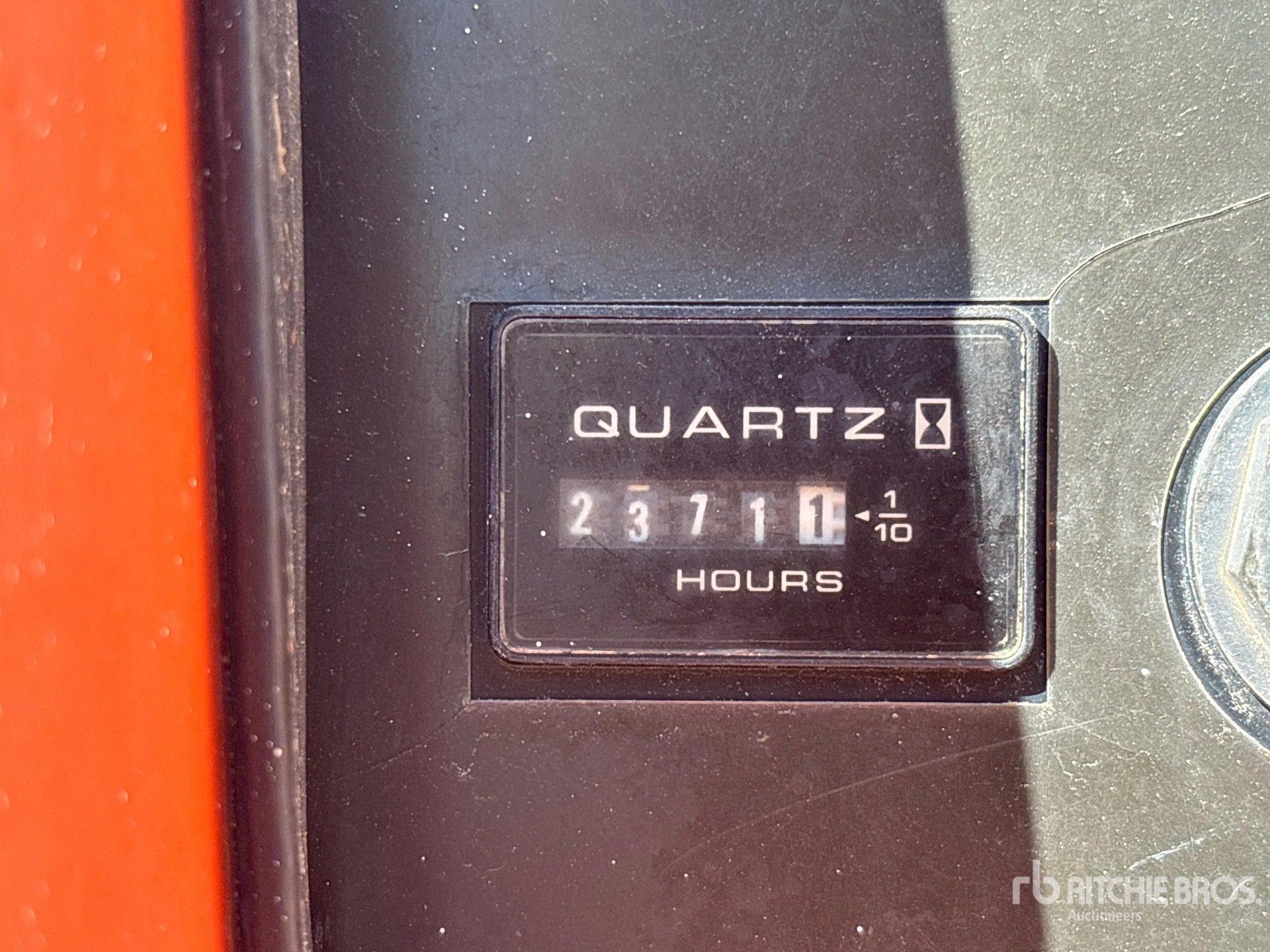 General Appearance with Hour Meter / Odometer