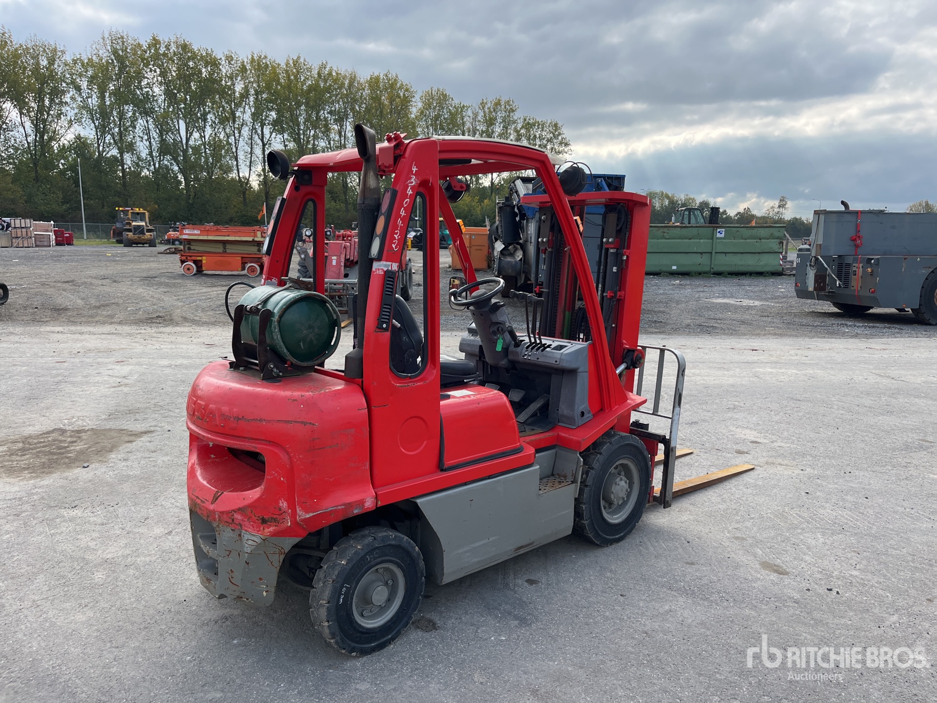 General Appearance with Picture, Right Rear Corner