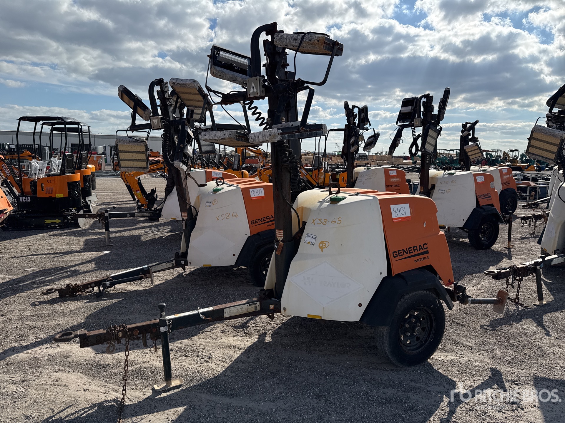 General Appearance with Bild, Ecke vorne links