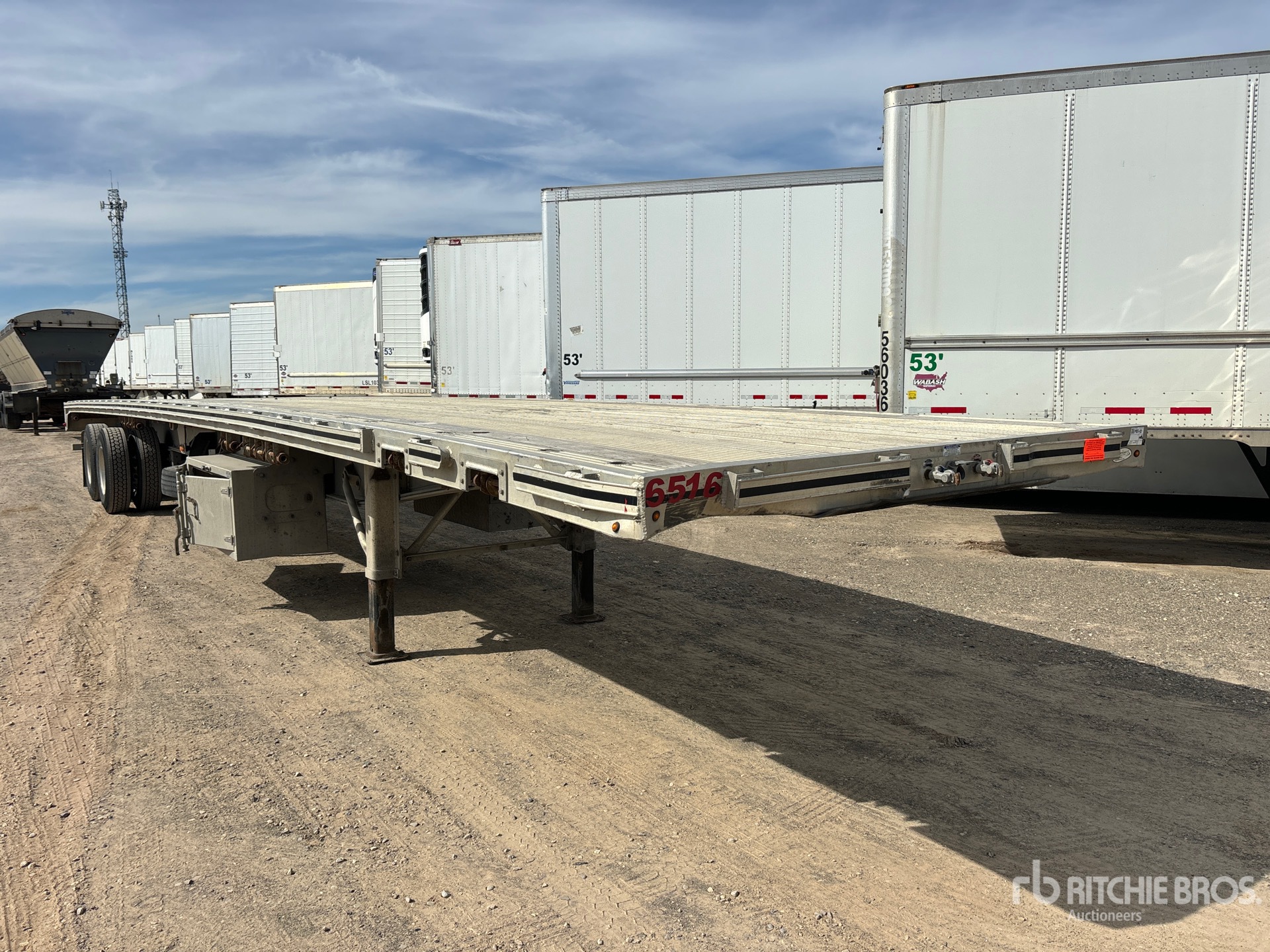 General Appearance with Bild, Ecke vorne rechts