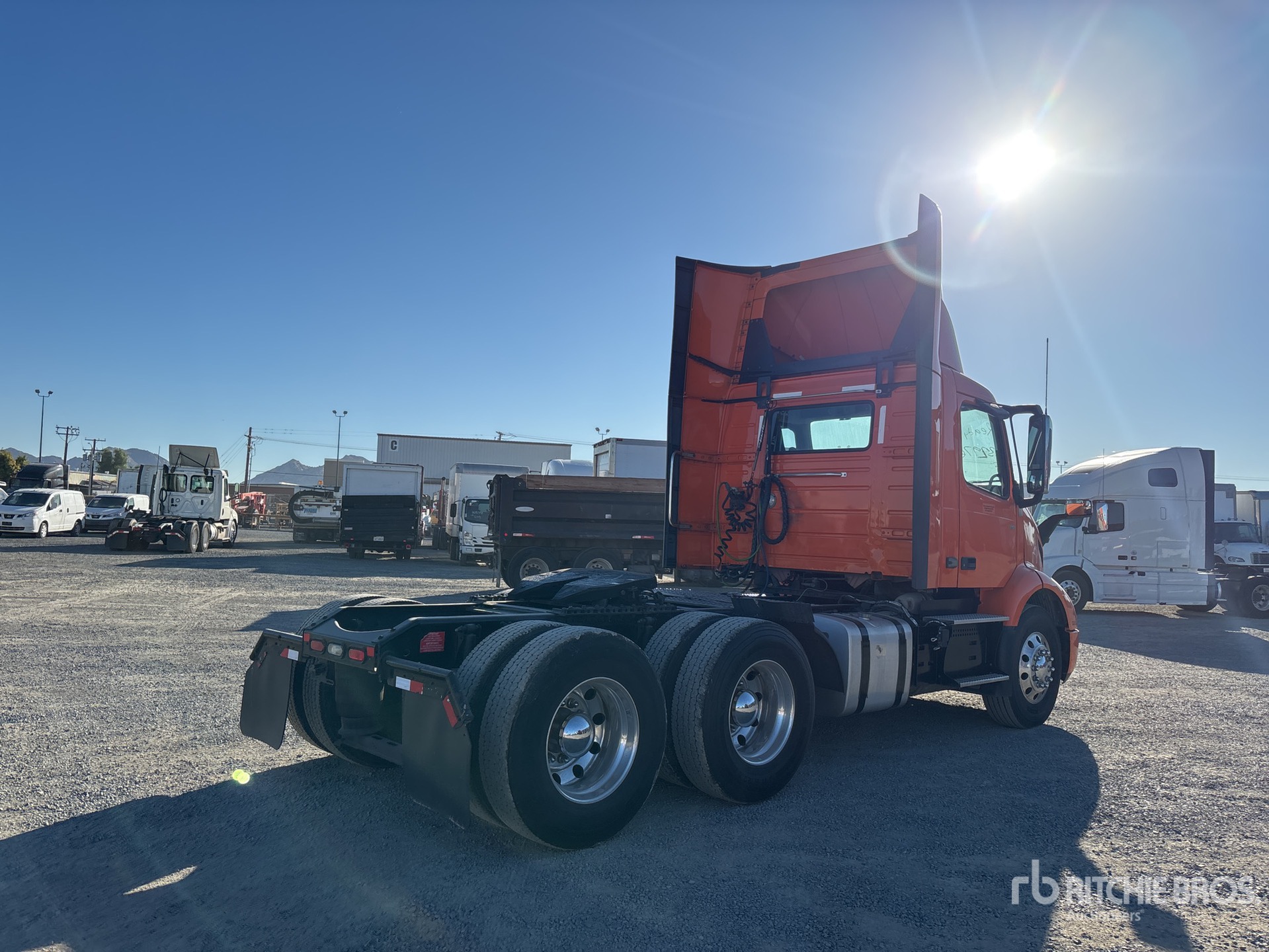 General Appearance with Imagen: esquina trasera derecha