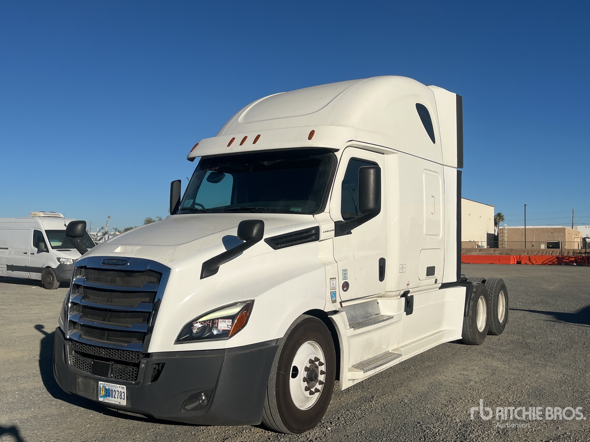 General Appearance with Foto, angolo anteriore sinistro