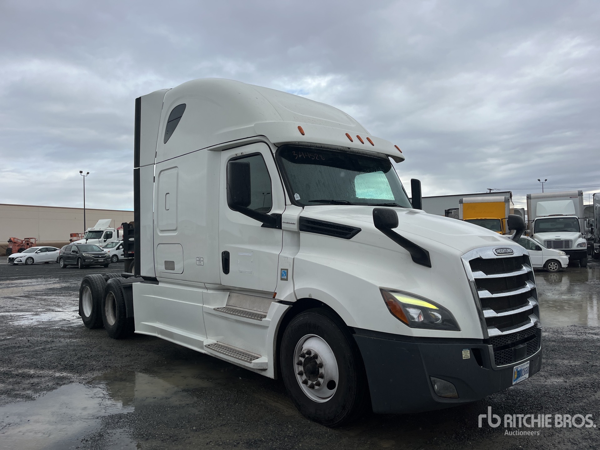 General Appearance with Picture, Right Front Corner