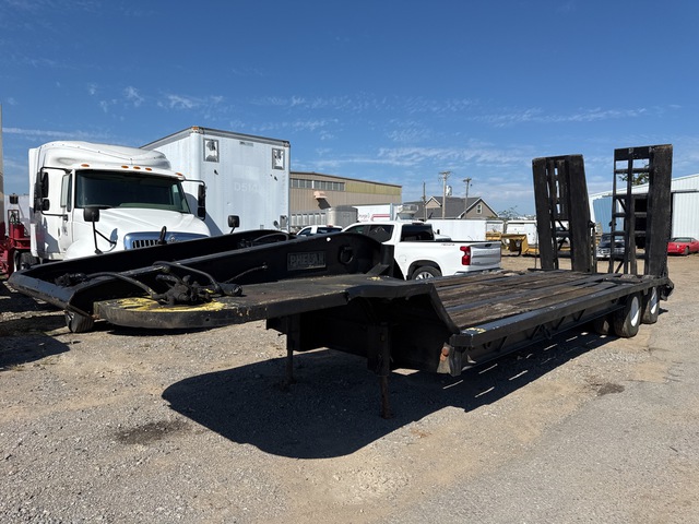 24 ft T/A Gooseneck Equipment Trailer