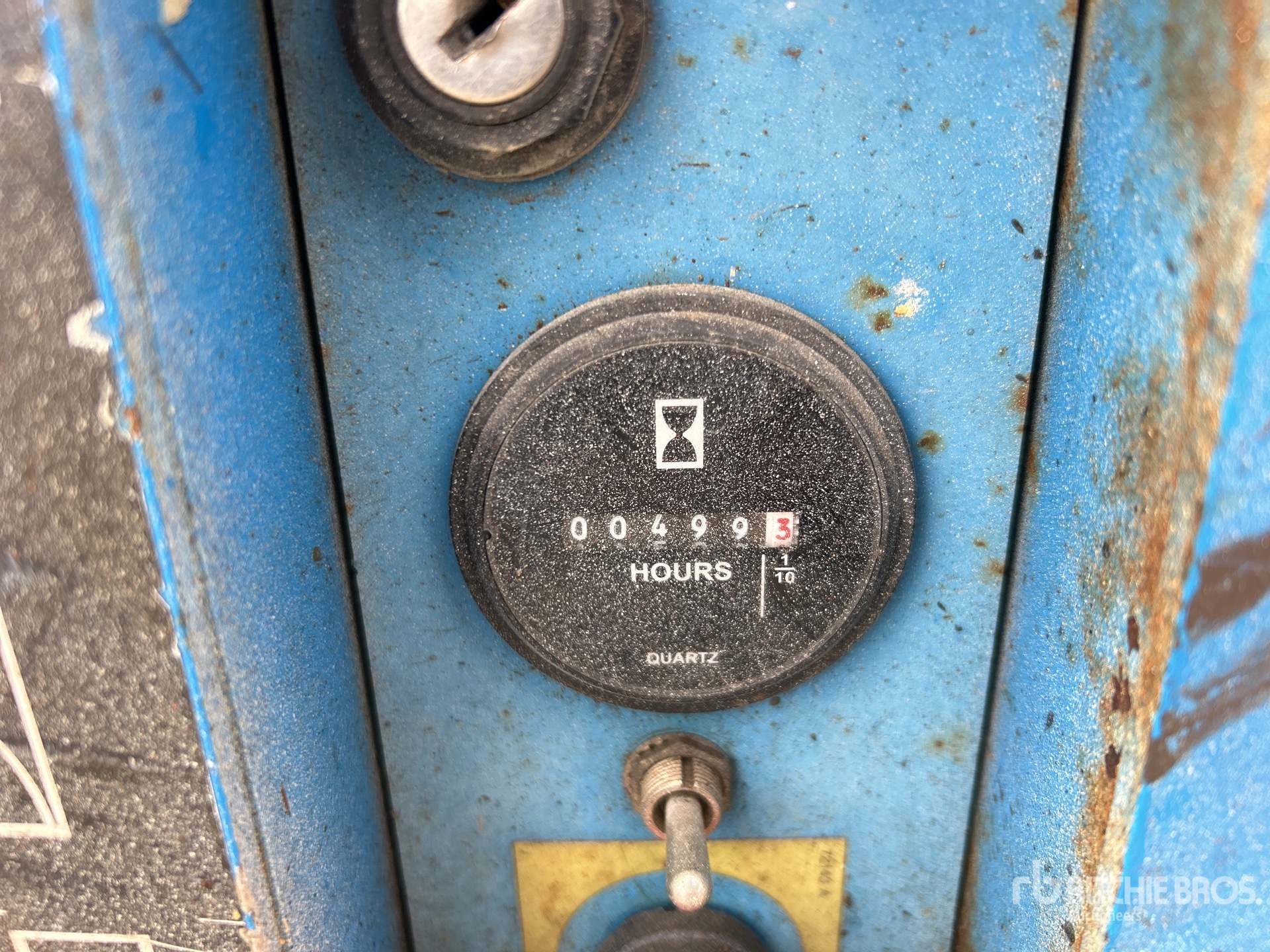 General Appearance with Hour Meter / Odometer