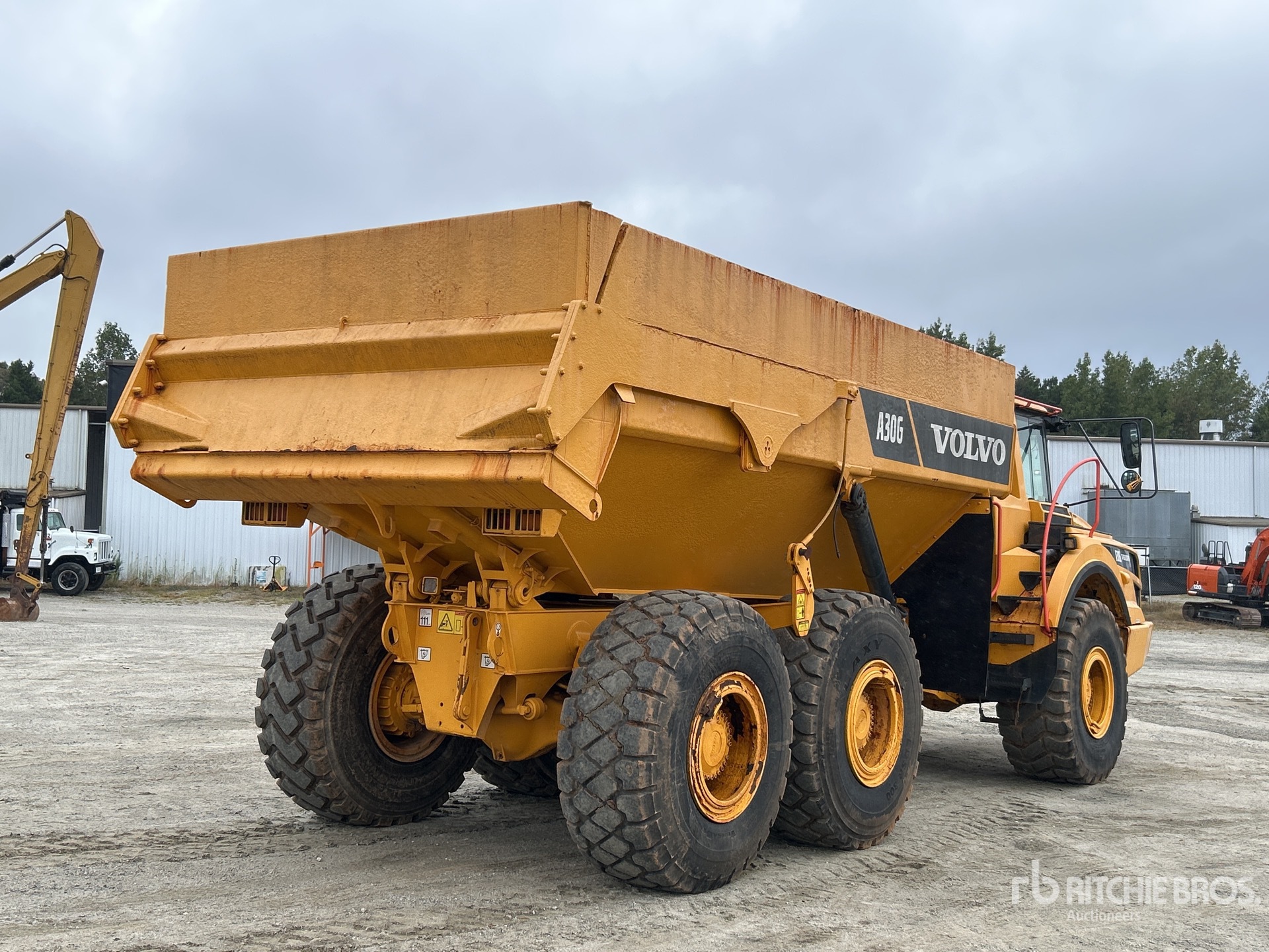 General Appearance with Picture, Right Rear Corner