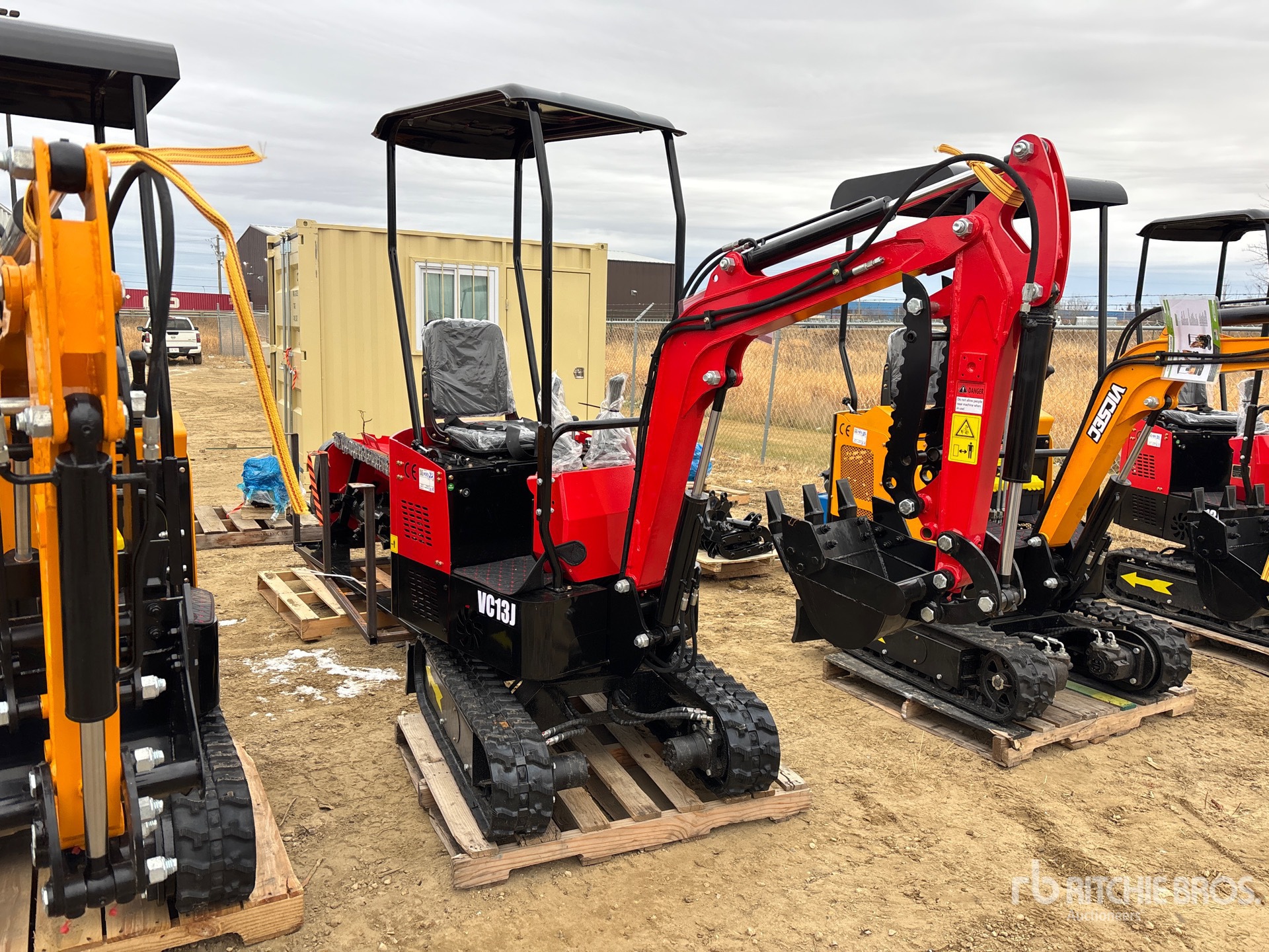 General Appearance with Foto, angolo anteriore destro