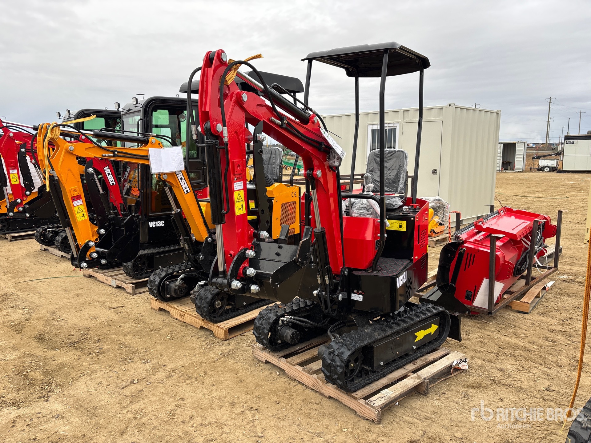 General Appearance with Foto, angolo anteriore sinistro