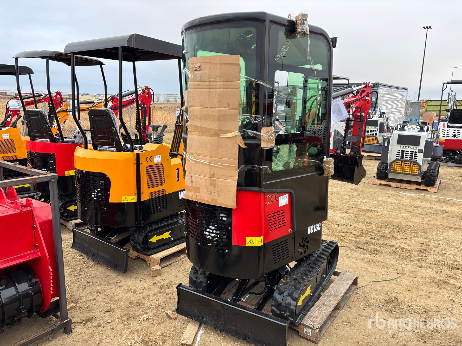 General Appearance with Foto, angolo anteriore sinistro