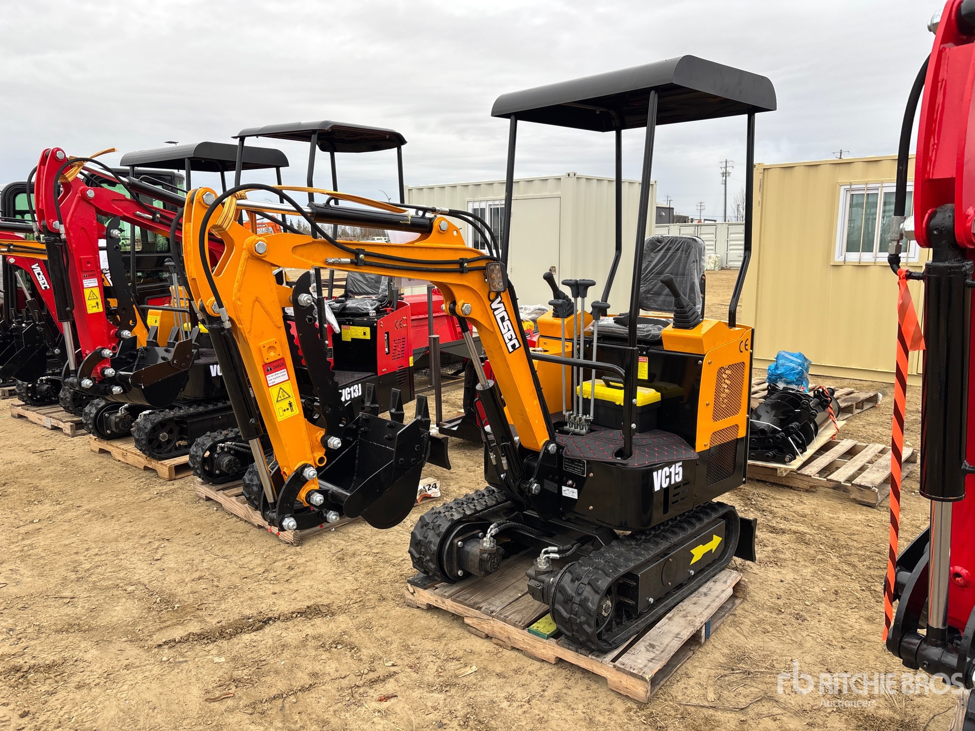 General Appearance with Foto, angolo anteriore sinistro