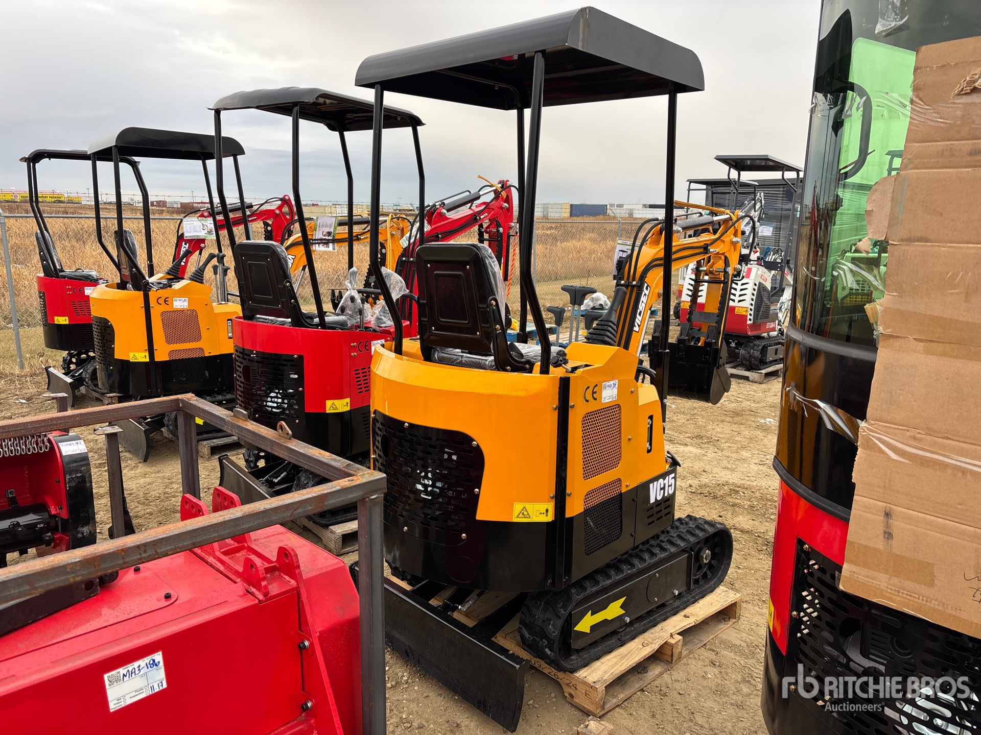 General Appearance with Foto, angolo anteriore sinistro