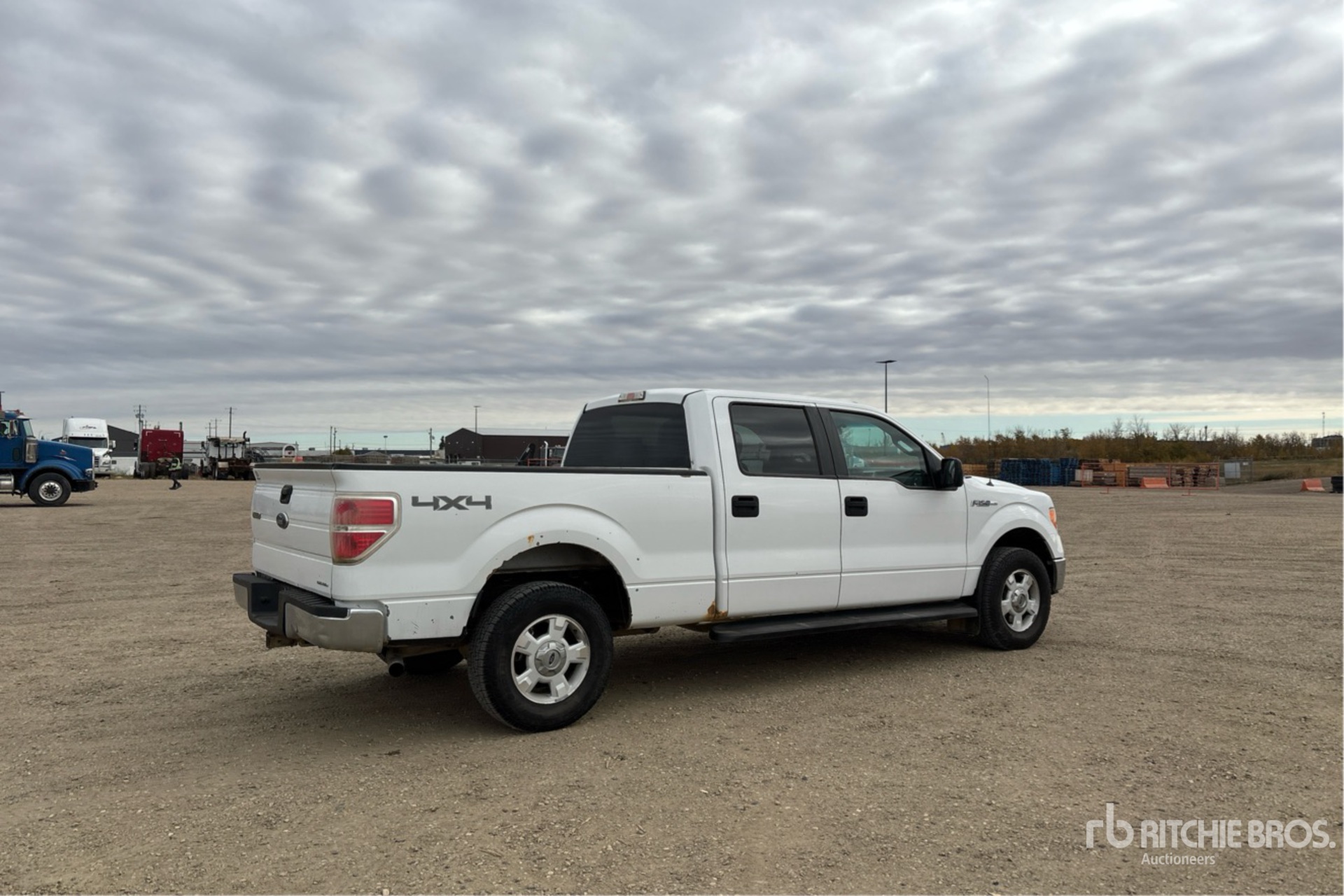General Appearance with Picture, Right Rear Corner