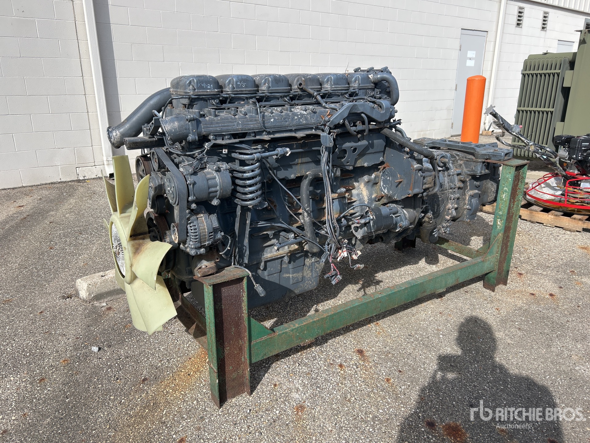 General Appearance with Picture, Left Front Corner