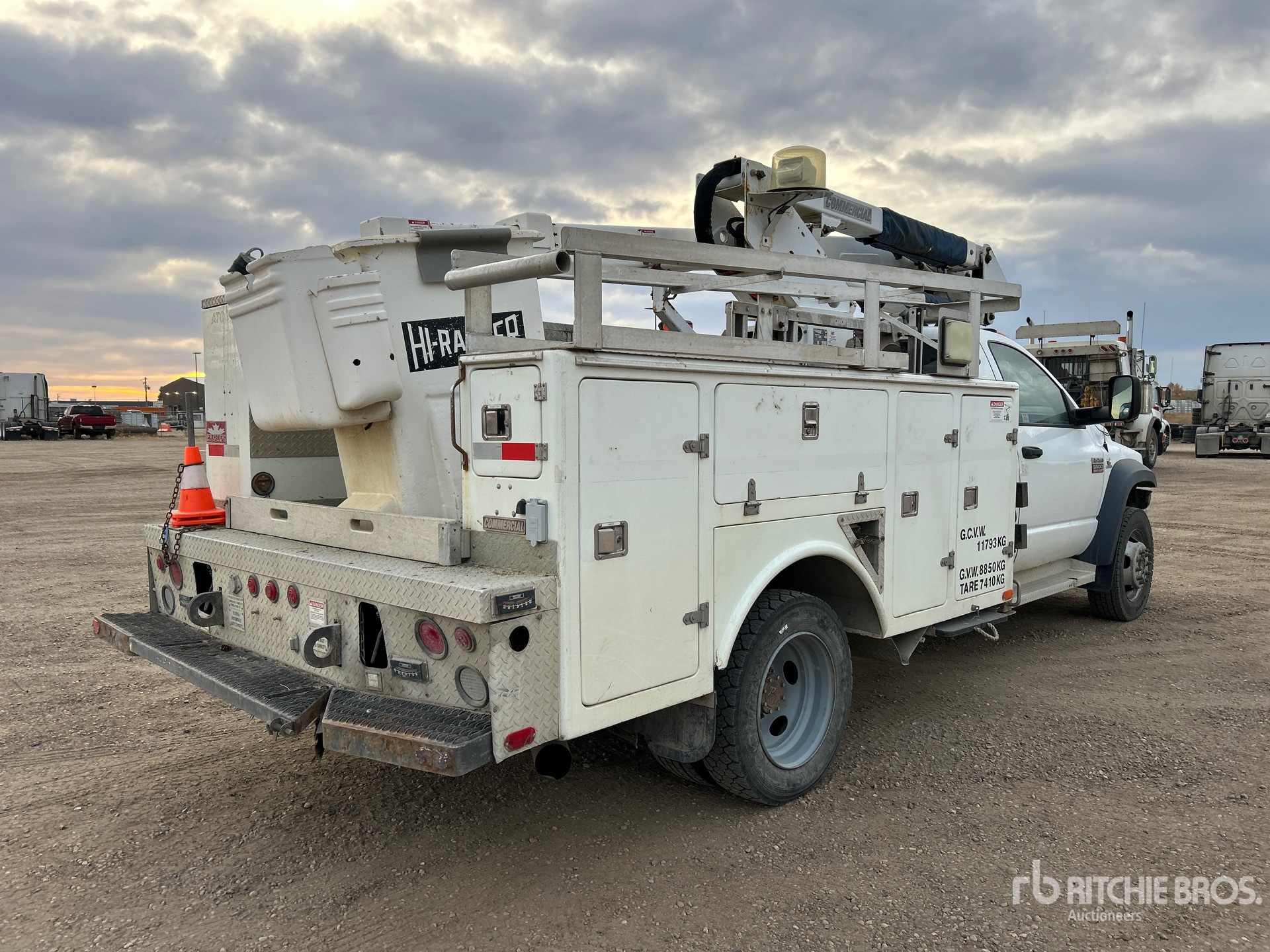 General Appearance with Picture, Right Rear Corner