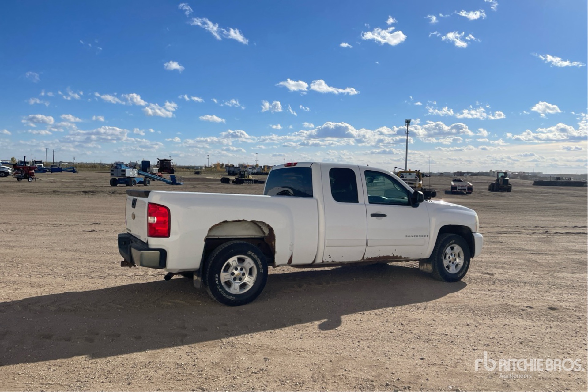 General Appearance with Picture, Right Rear Corner