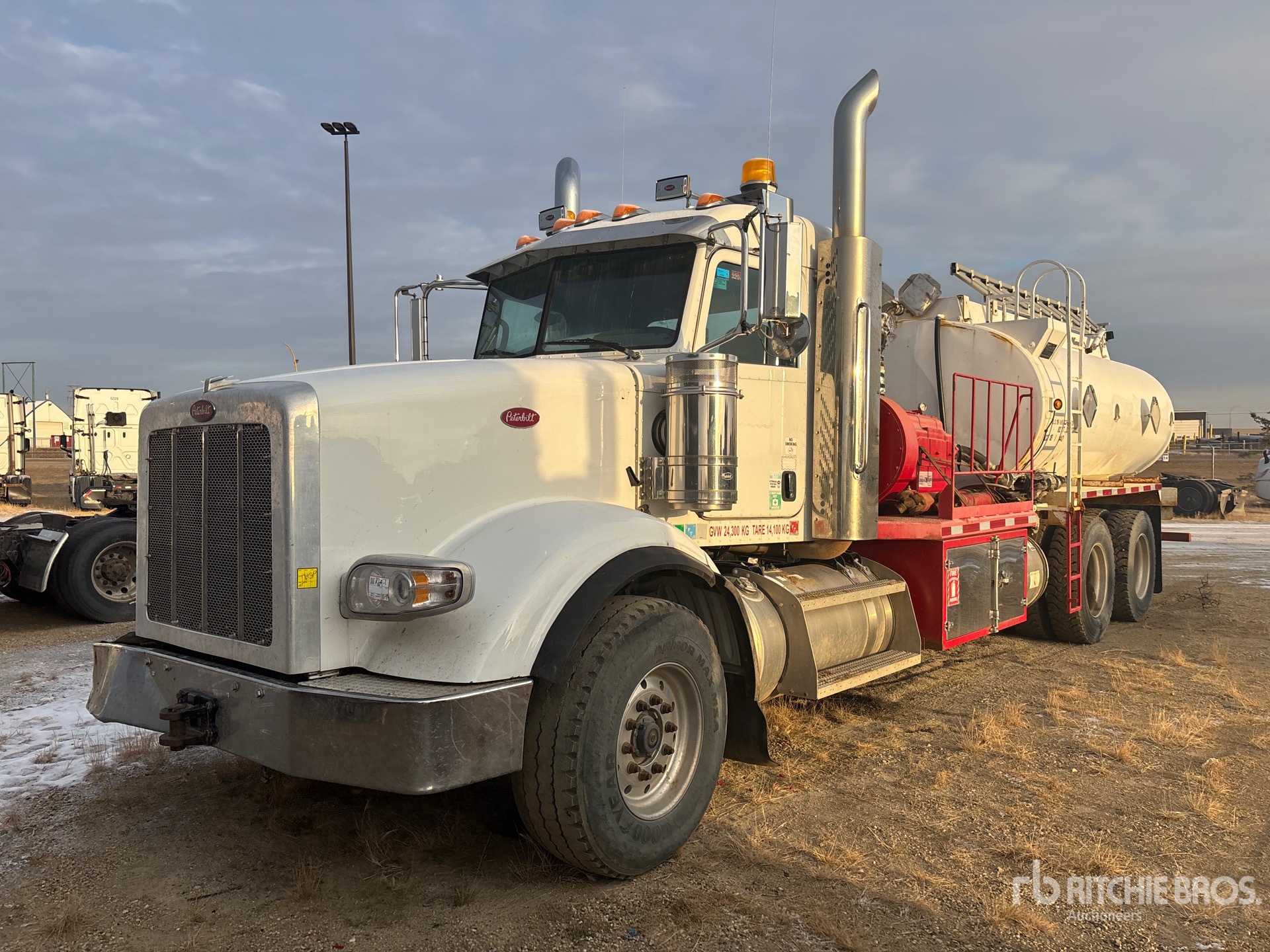 General Appearance with Picture, Left Front Corner