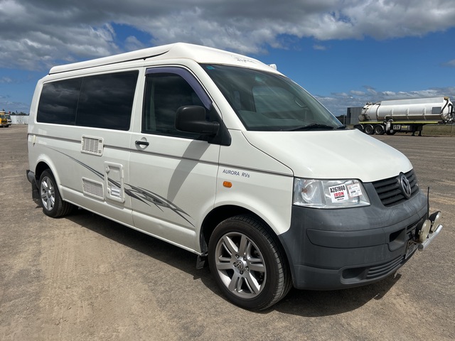 2004 Volkswagen Transporter Camperized Van